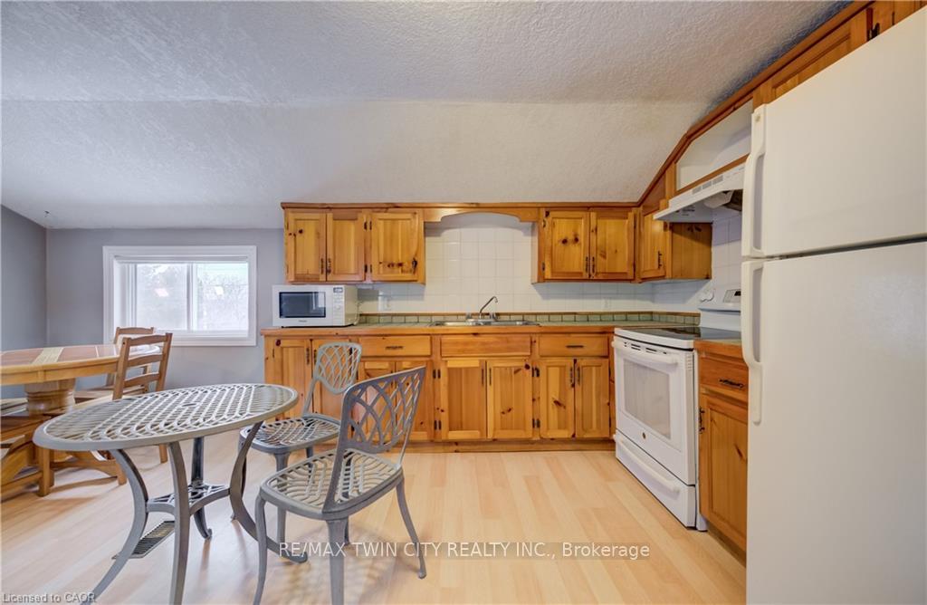 Photo 22 of 151 Courtland Avenue E, Kitchener — HOMEH