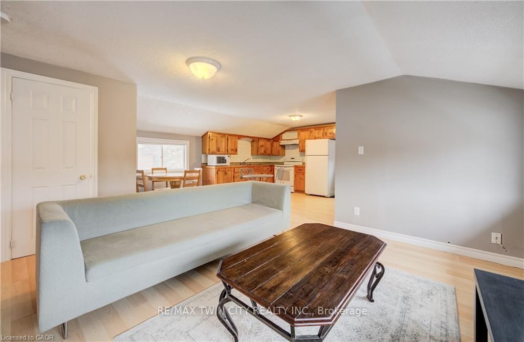 Photo 26 of 151 Courtland Avenue E, Kitchener — HOMEH