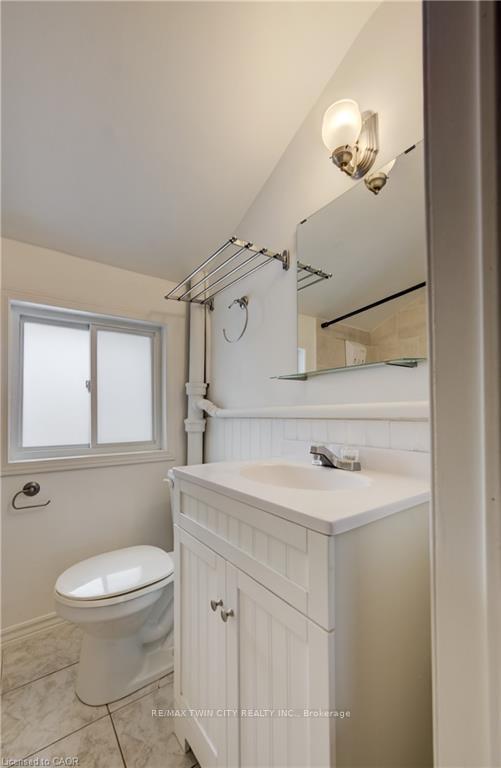 Photo 32 of 151 Courtland Avenue E, Kitchener — HOMEH