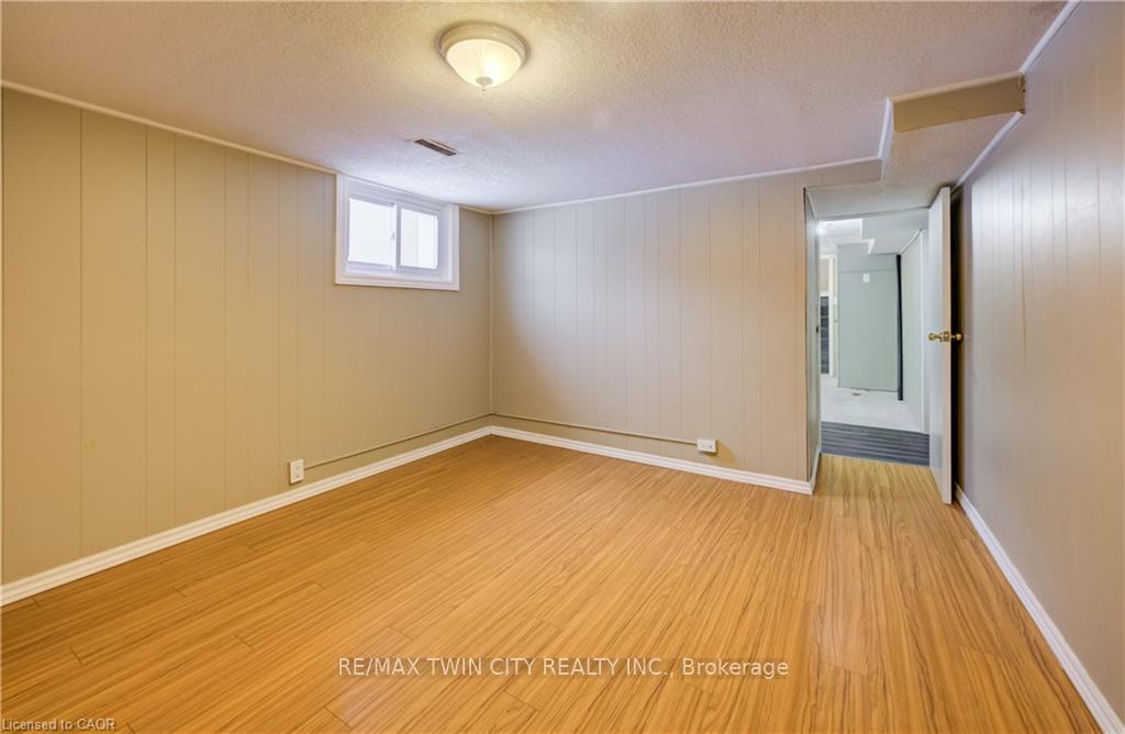 Photo 30 of 151 Courtland Avenue E, Kitchener — HOMEH