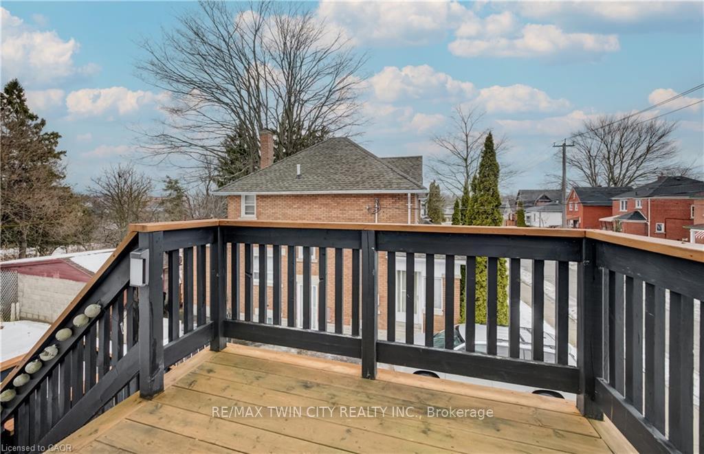 Photo 40 of 151 Courtland Avenue E, Kitchener — HOMEH