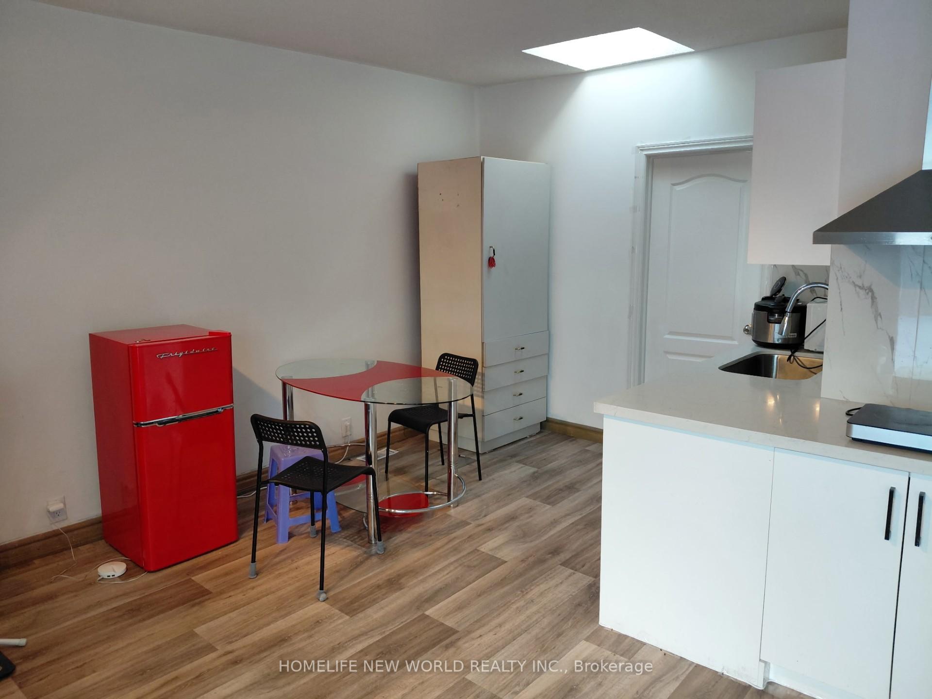 Photo 2 of Unit Third, 42 Robert Street, Toronto, University — HOMEH