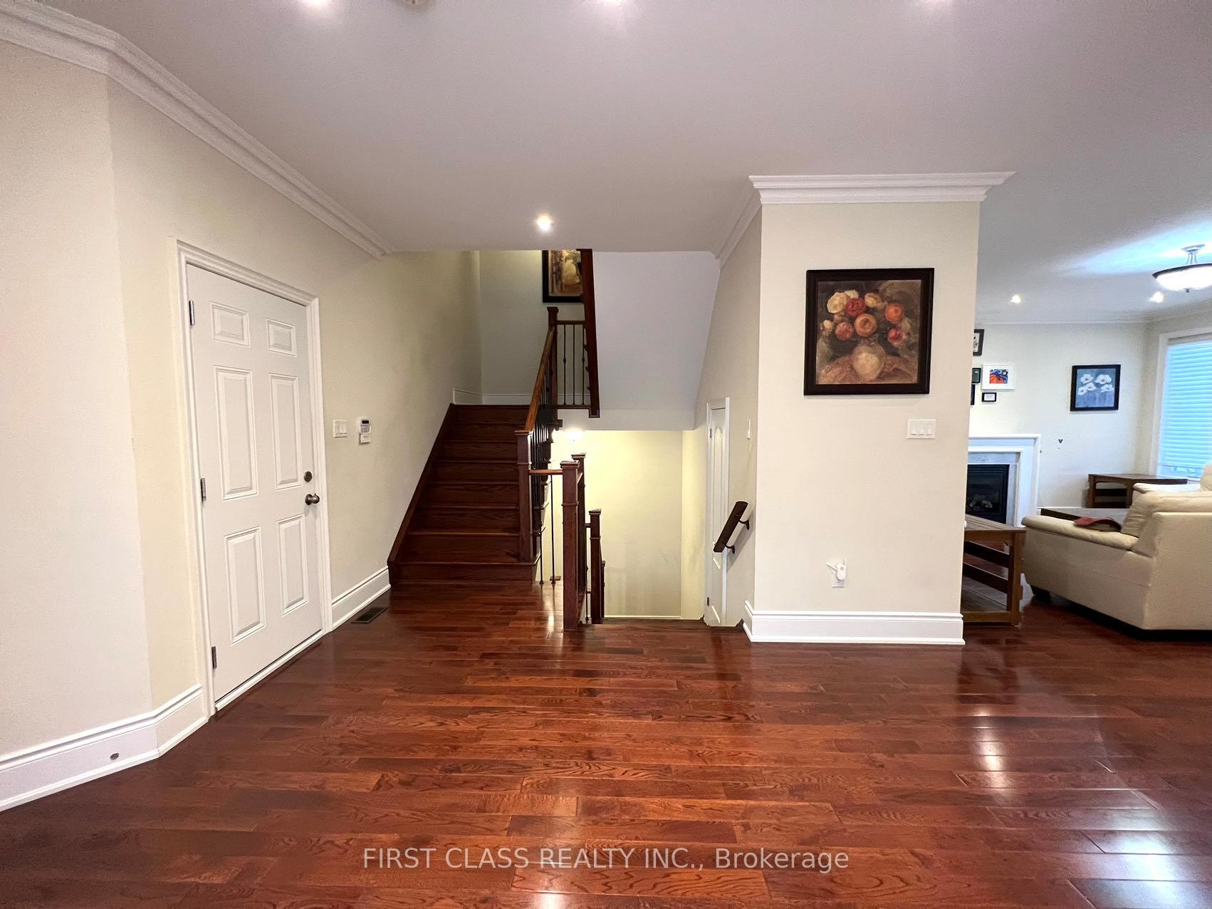 Photo 6 of 826 Wingarden Crescent, Pickering, Dunbarton — HOMEH