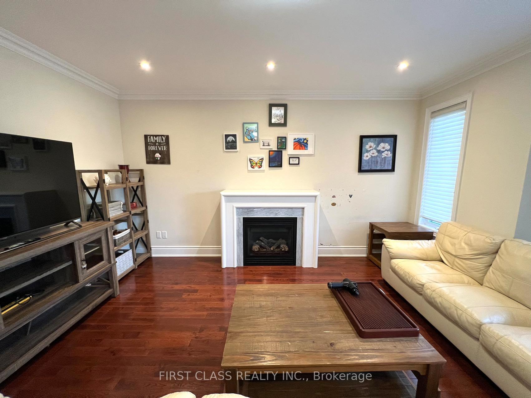 Photo 7 of 826 Wingarden Crescent, Pickering, Dunbarton — HOMEH