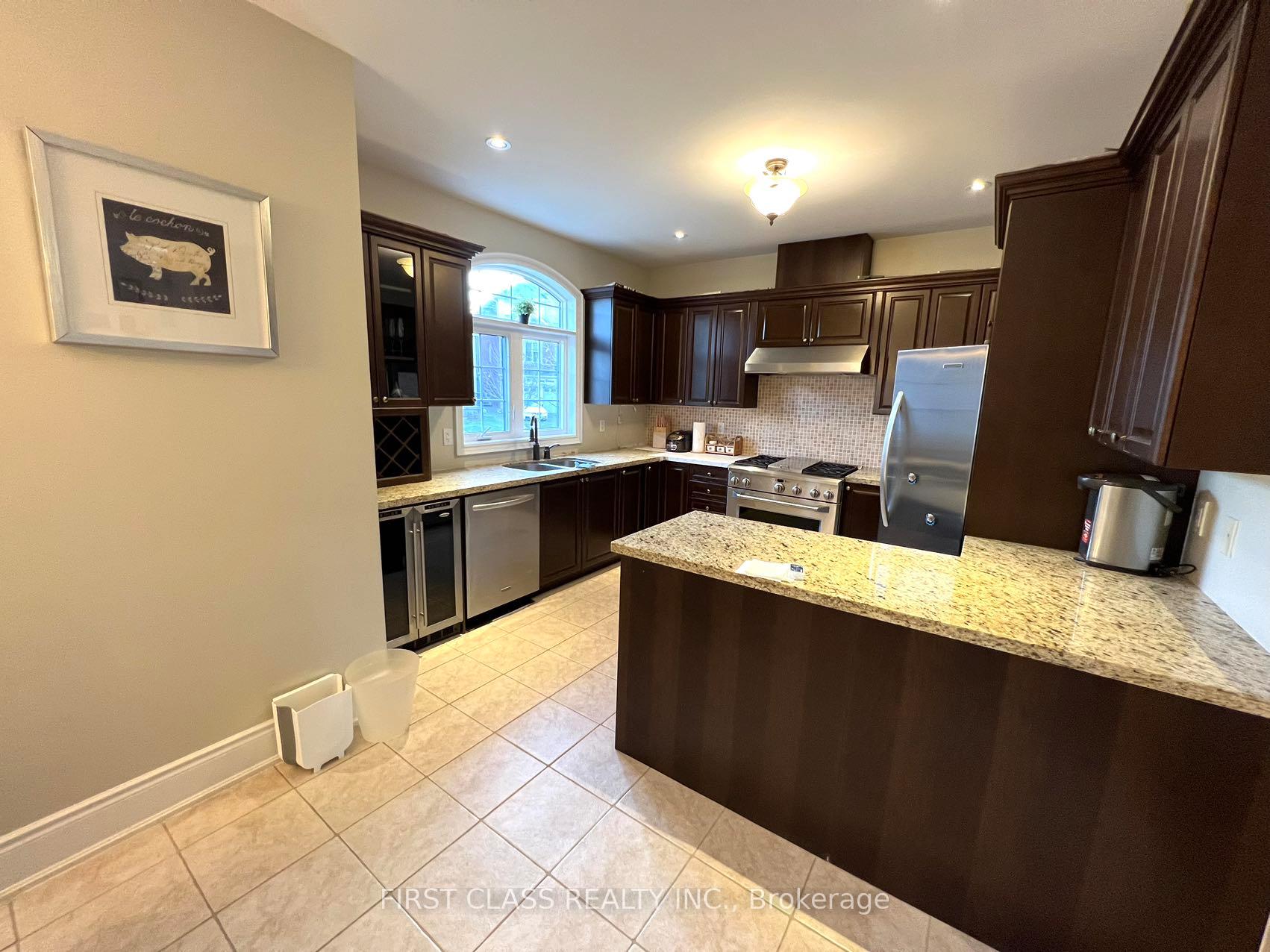 Photo 8 of 826 Wingarden Crescent, Pickering, Dunbarton — HOMEH