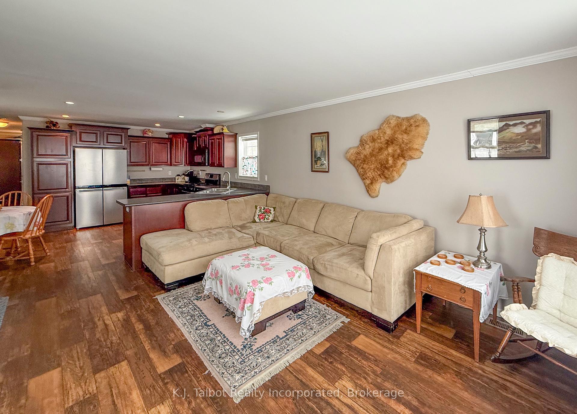 Photo 4 of 13 Sutton Drive, Ashfield-Colborne-Wawanosh, Colborne — HOMEH