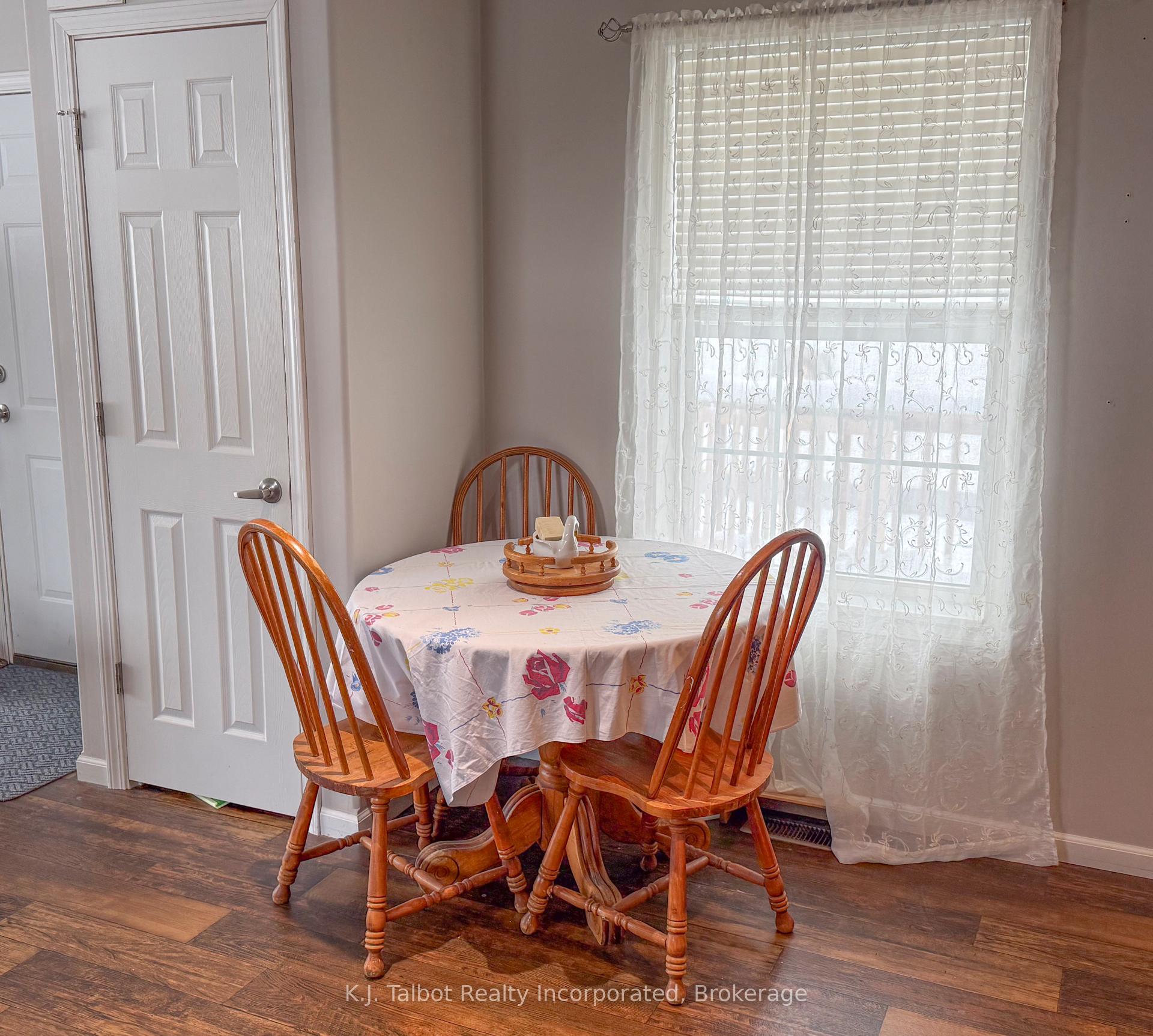 Photo 6 of 13 Sutton Drive, Ashfield-Colborne-Wawanosh, Colborne — HOMEH