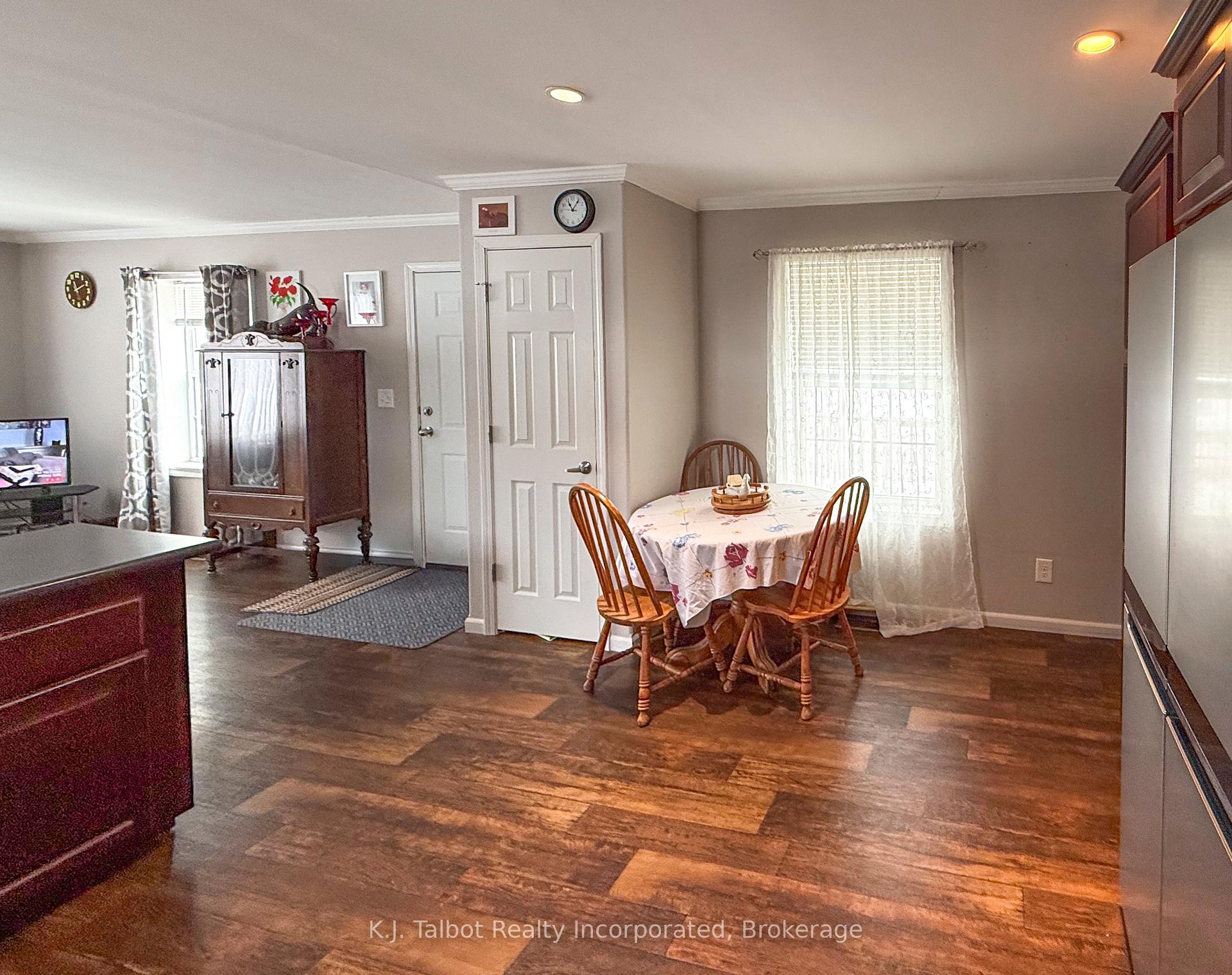 Photo 7 of 13 Sutton Drive, Ashfield-Colborne-Wawanosh, Colborne — HOMEH