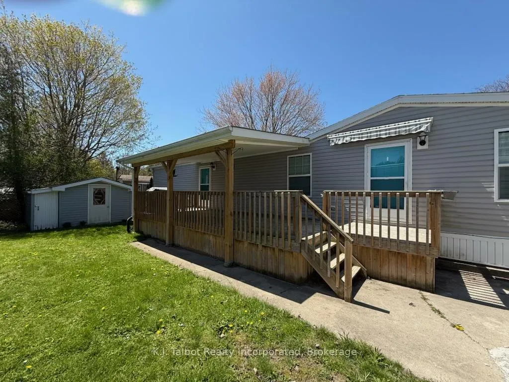 Photo 2 of 13 Sutton Drive, Ashfield-Colborne-Wawanosh, Colborne — HOMEH