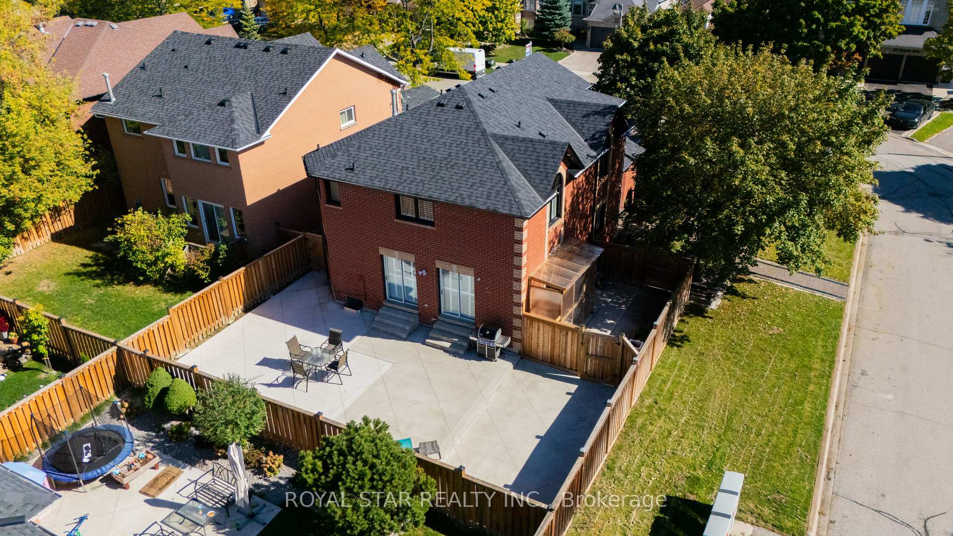 Photo 26 of 22 Livingston Drive, Caledon, Rural Caledon — HOMEH