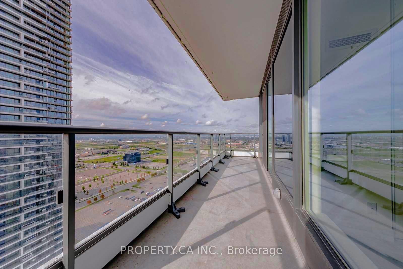 Photo 12 of Unit 3609, 898 Portage Parkway, Vaughan, Concord — HOMEH