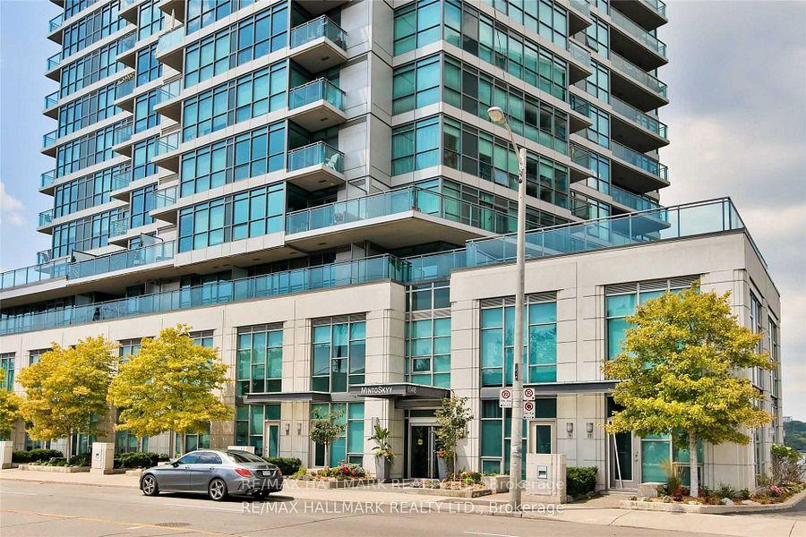Front of Unit 1603, 1048 Broadview Avenue