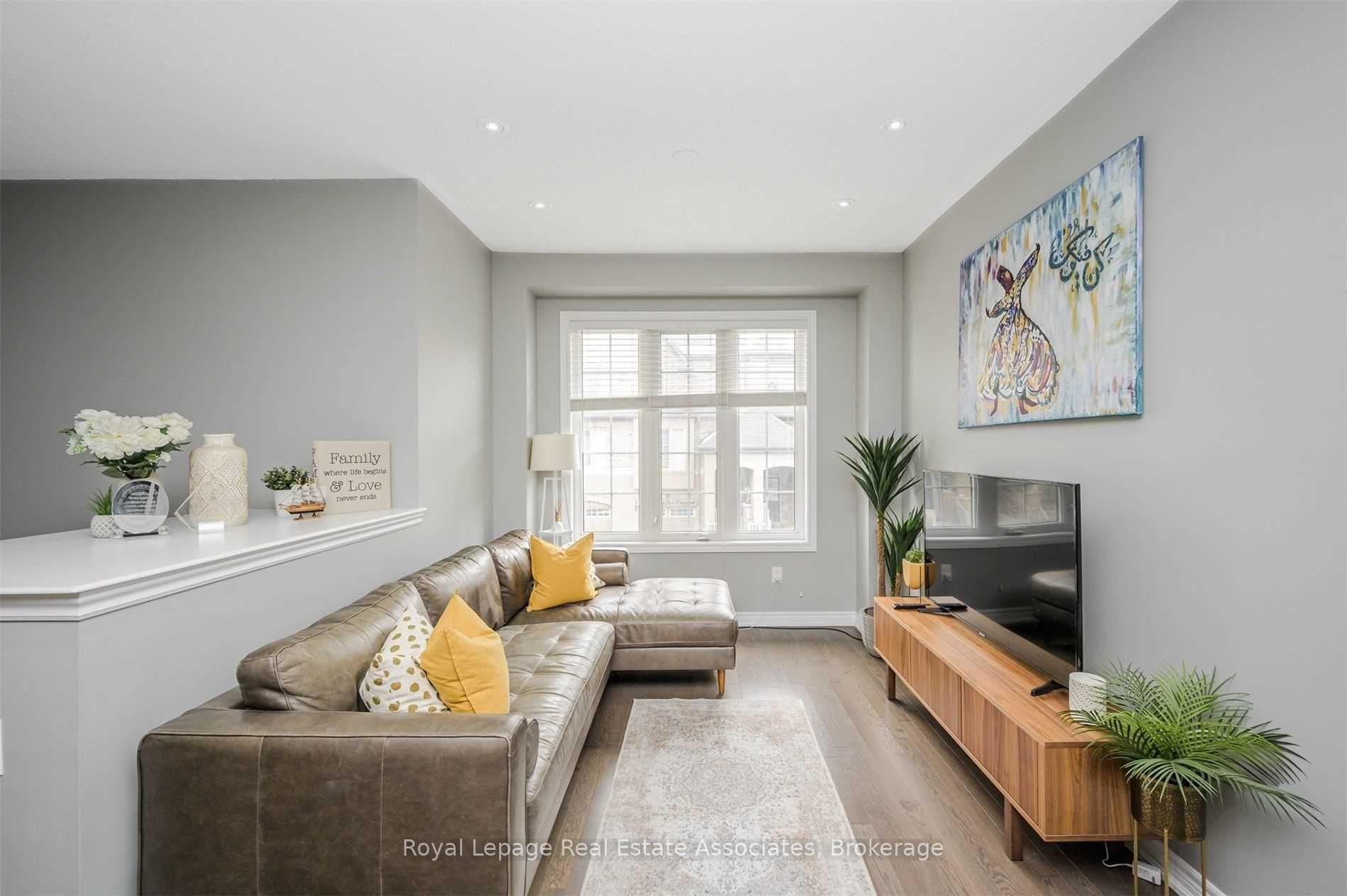 Photo 8 of 54 Sea Drifter Crescent, Brampton, Bram East — HOMEH