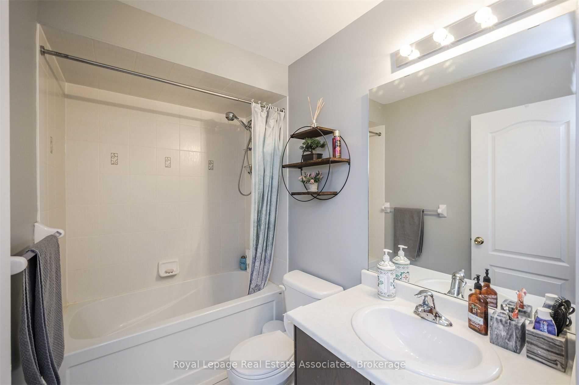 Photo 21 of 54 Sea Drifter Crescent, Brampton, Bram East — HOMEH