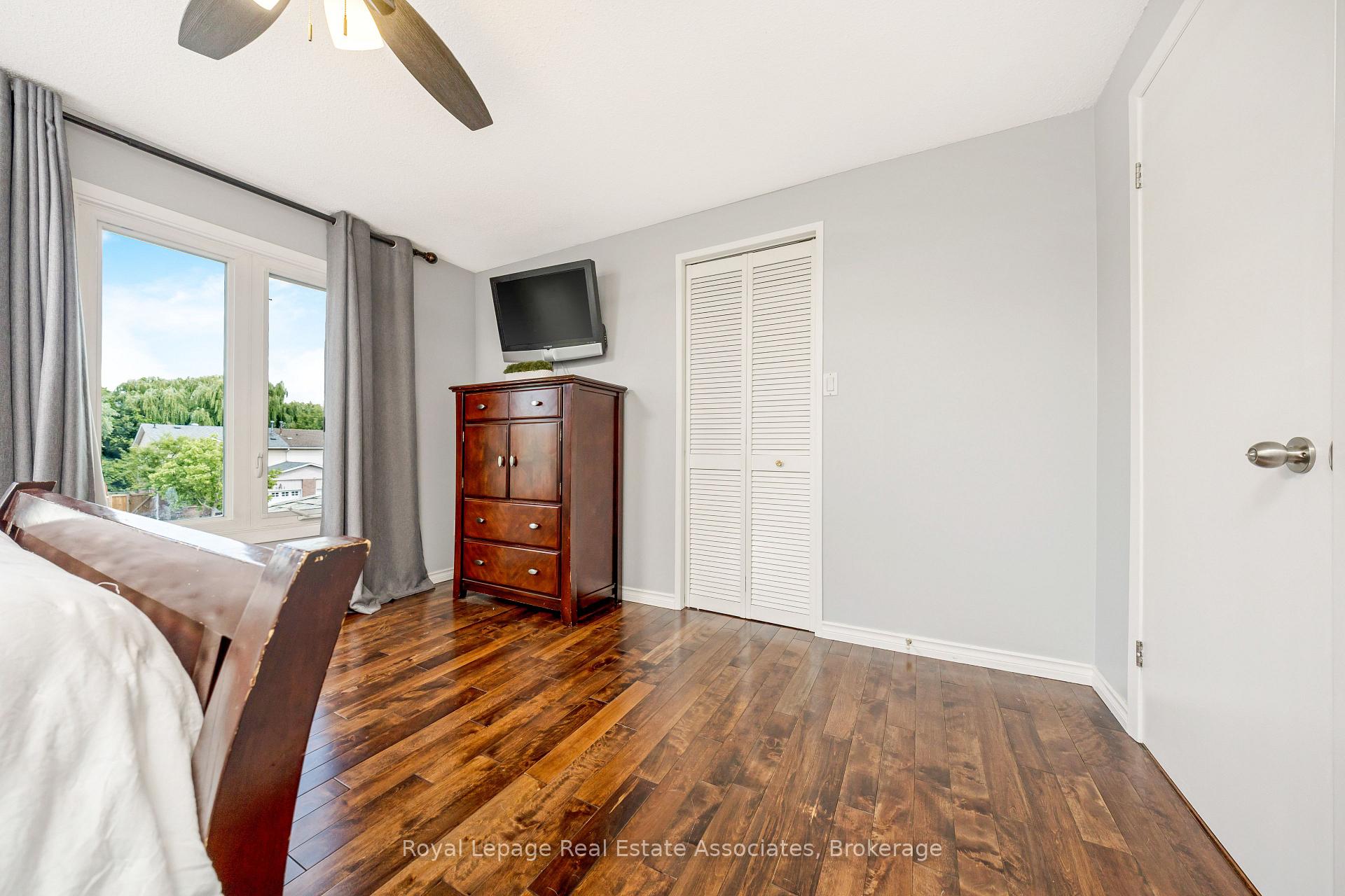 Photo 19 of 3104 Autumn Hill Crescent, Burlington, Brant Hills — HOMEH