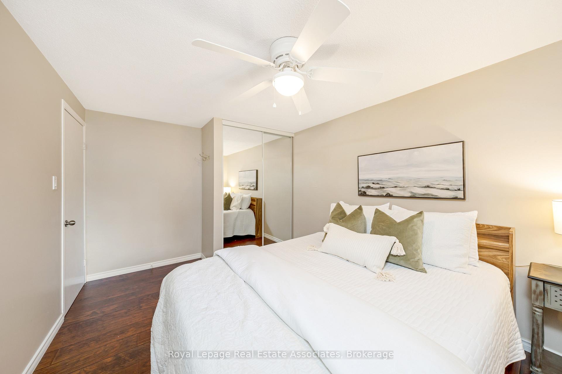 Photo 24 of 3104 Autumn Hill Crescent, Burlington, Brant Hills — HOMEH