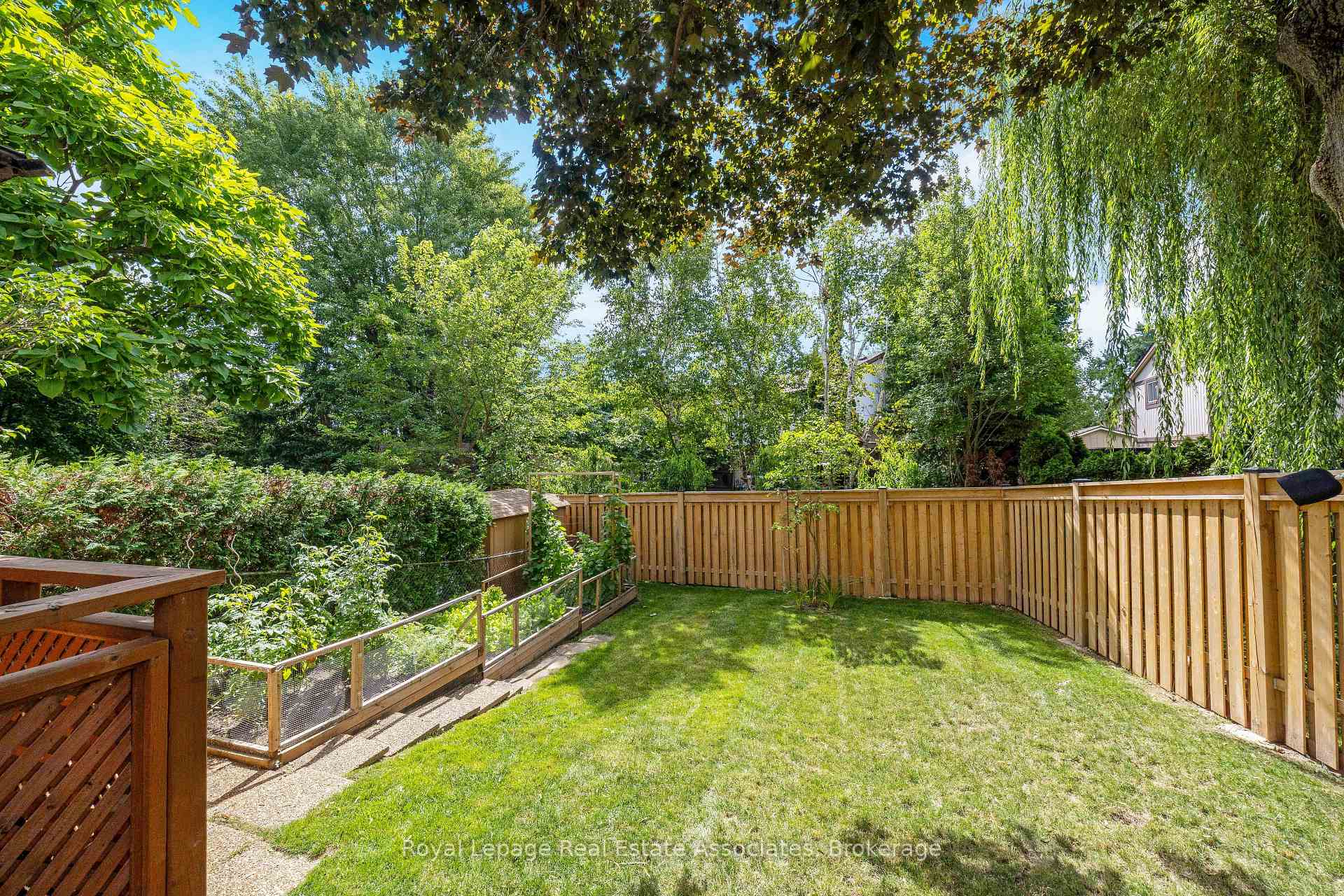 Photo 39 of 3104 Autumn Hill Crescent, Burlington, Brant Hills — HOMEH