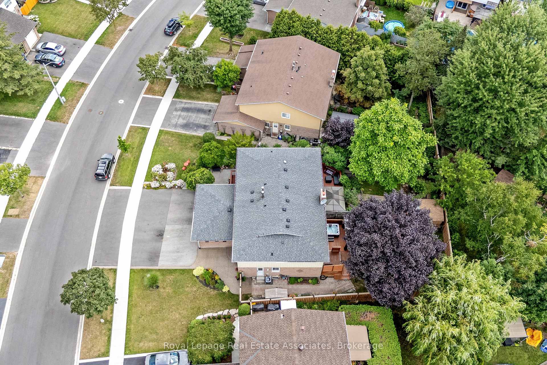 Photo 44 of 3104 Autumn Hill Crescent, Burlington, Brant Hills — HOMEH