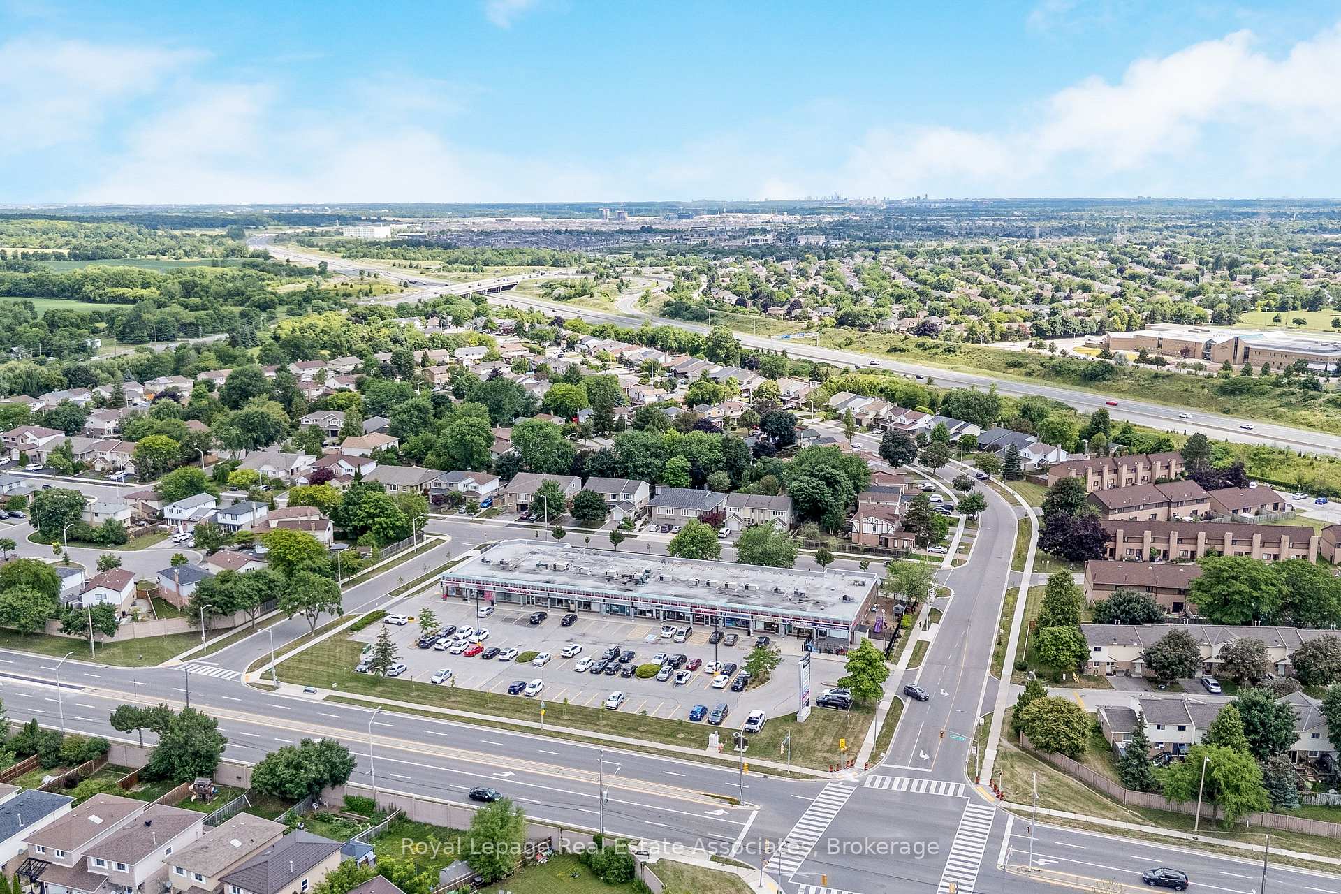 Photo 47 of 3104 Autumn Hill Crescent, Burlington, Brant Hills — HOMEH