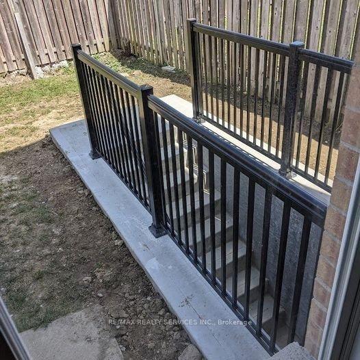 Photo 2 of 150 Dells Crescent, Brampton, Fletcher's Meadow — HOMEH