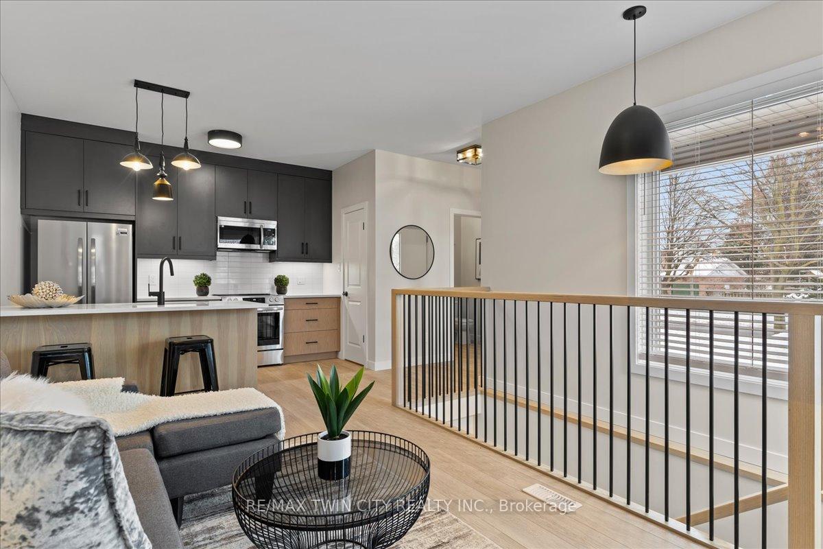 Photo 15 of Unit 4, 2 Pipers Green Court, Kitchener — HOMEH
