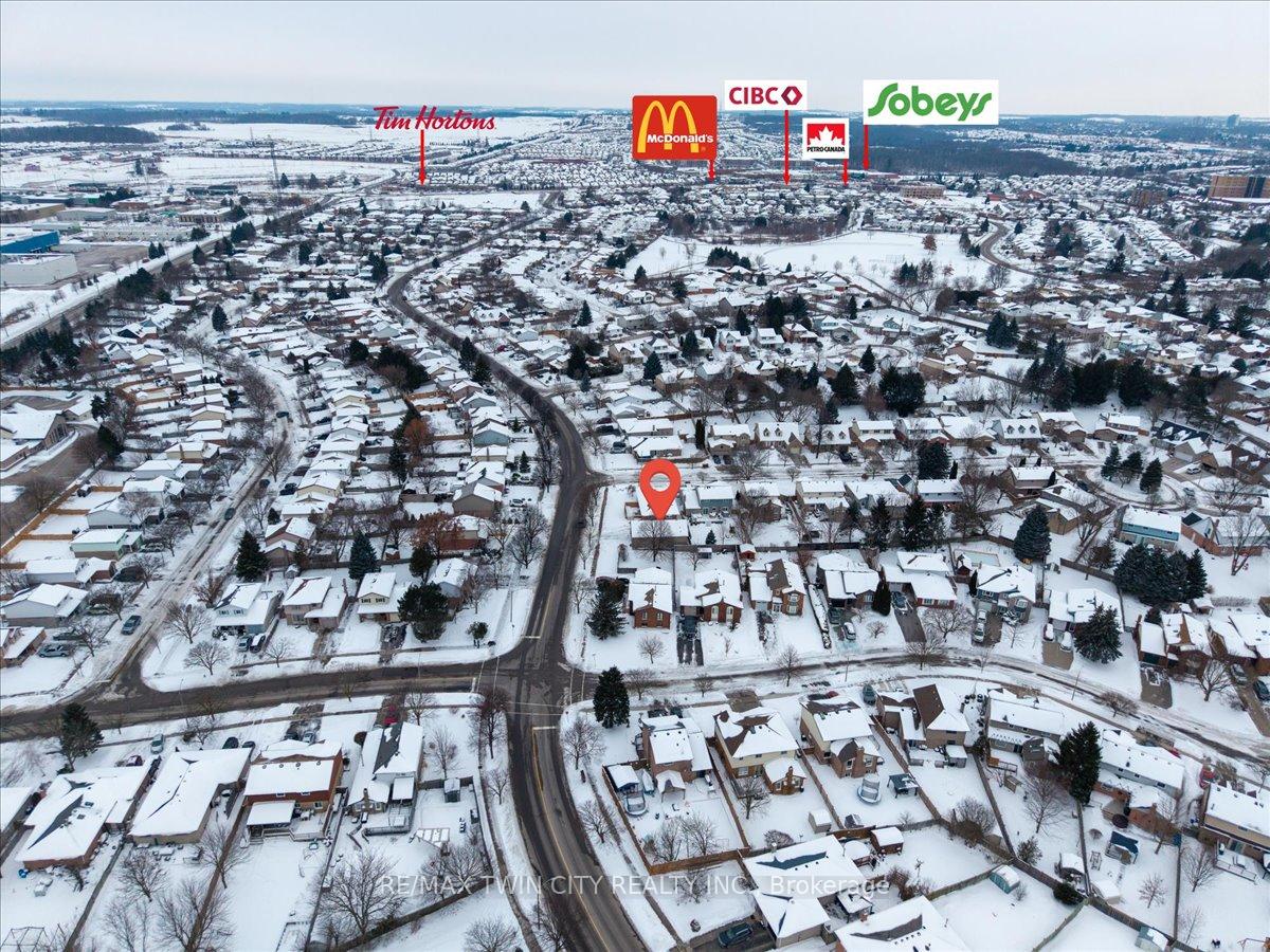 Photo 36 of Unit 4, 2 Pipers Green Court, Kitchener — HOMEH
