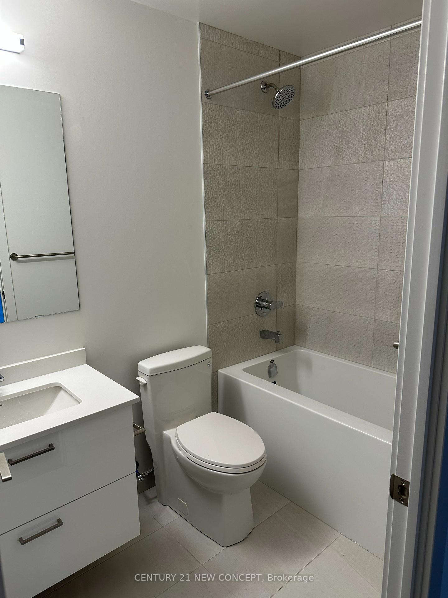 Photo 13 of Unit B632, 50 Upper Mall Way, Vaughan, Brownridge — HOMEH