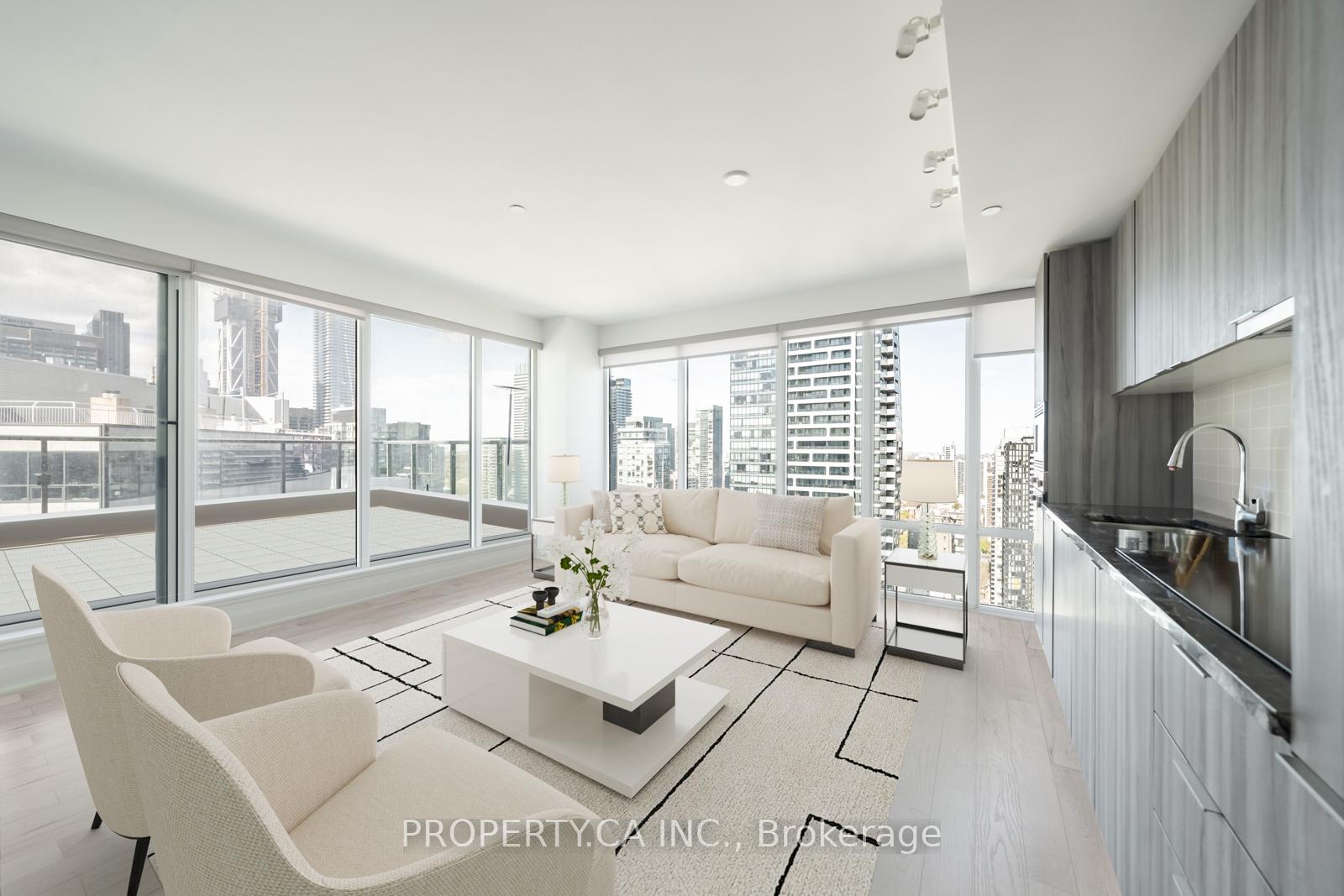 Front of Unit 3308, 955 Bay Street