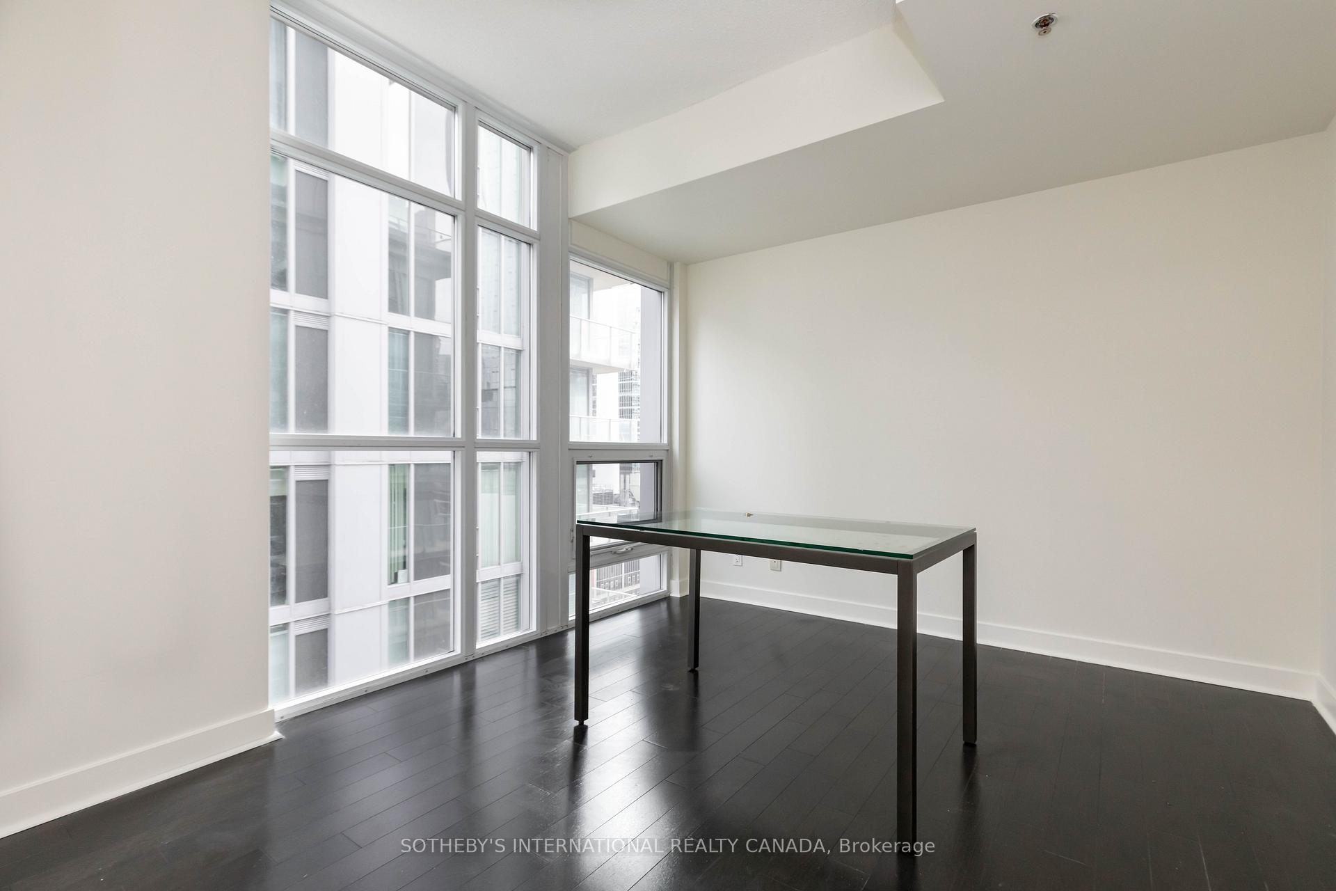 Photo 17 of Unit 1117, 21 Nelson Street, Toronto, Waterfront Communities — HOMEH