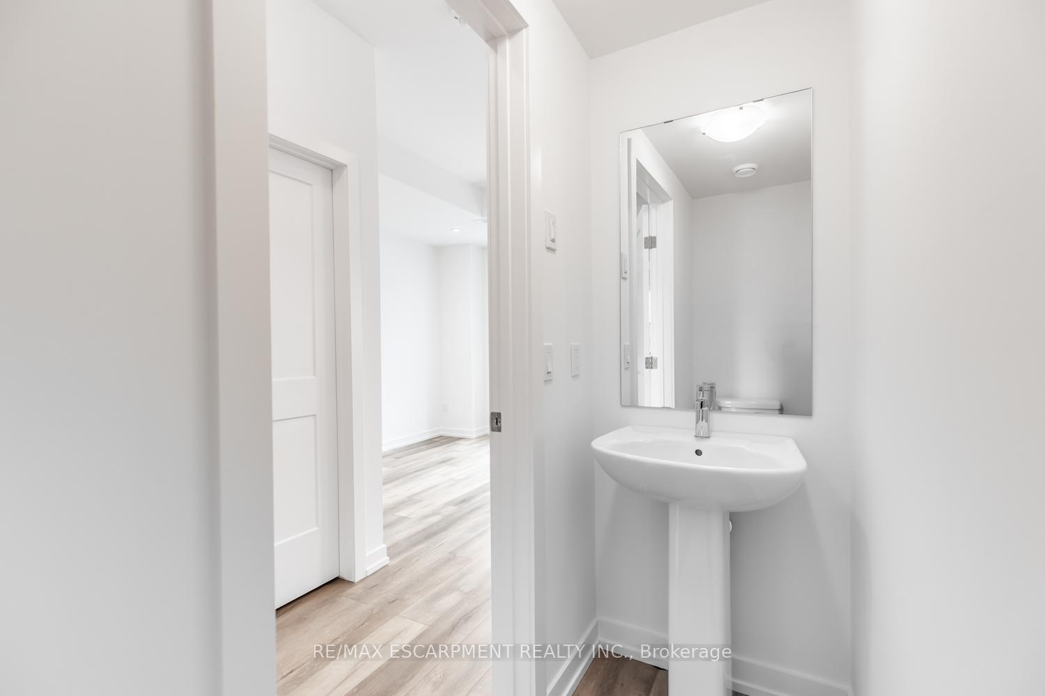 Photo 9 of Unit 12, 70 Kenesky Drive, Hamilton, Waterdown — HOMEH