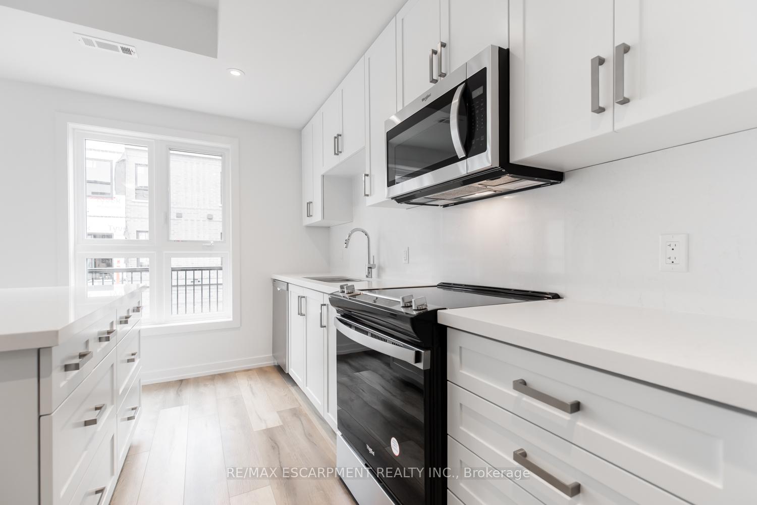 Photo 14 of Unit 12, 70 Kenesky Drive, Hamilton, Waterdown — HOMEH