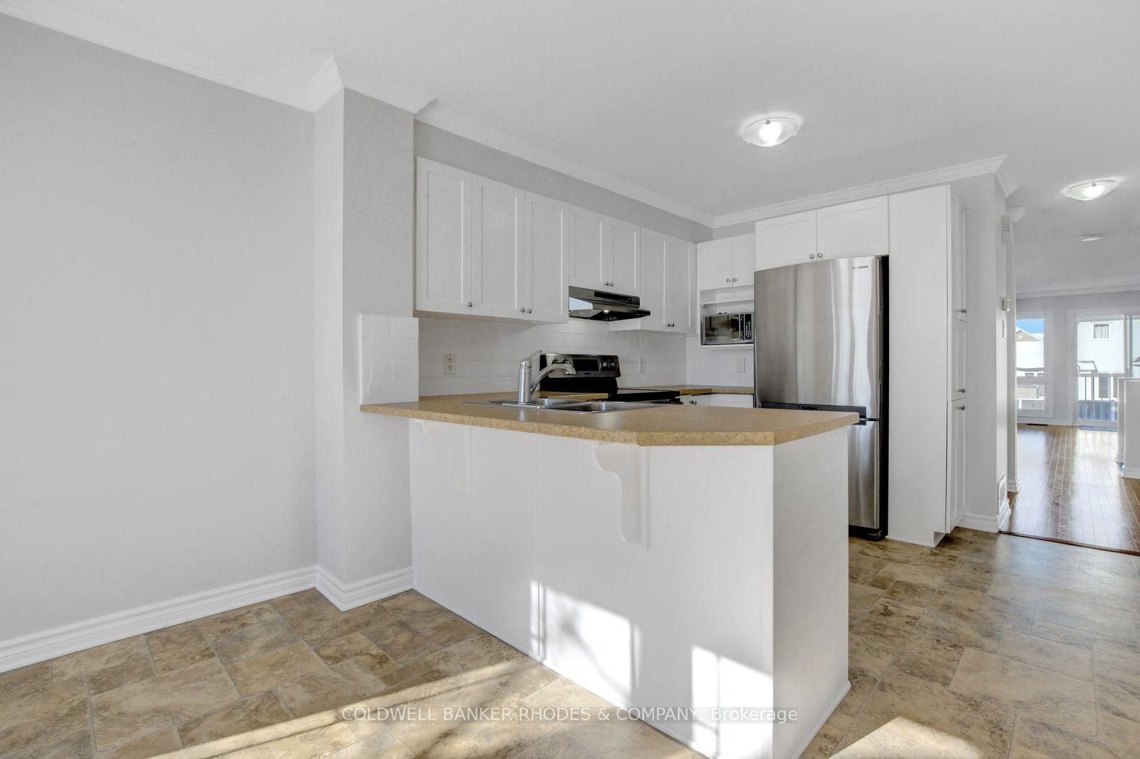 Photo 3 of Unit 24, 443 Chapman Mills Drive, Ottawa, Barrhaven - Strandherd — HOMEH
