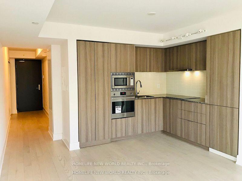 Photo 5 of Unit 2011, 955 Bay Street, Toronto, Bay Street Corridor — HOMEH