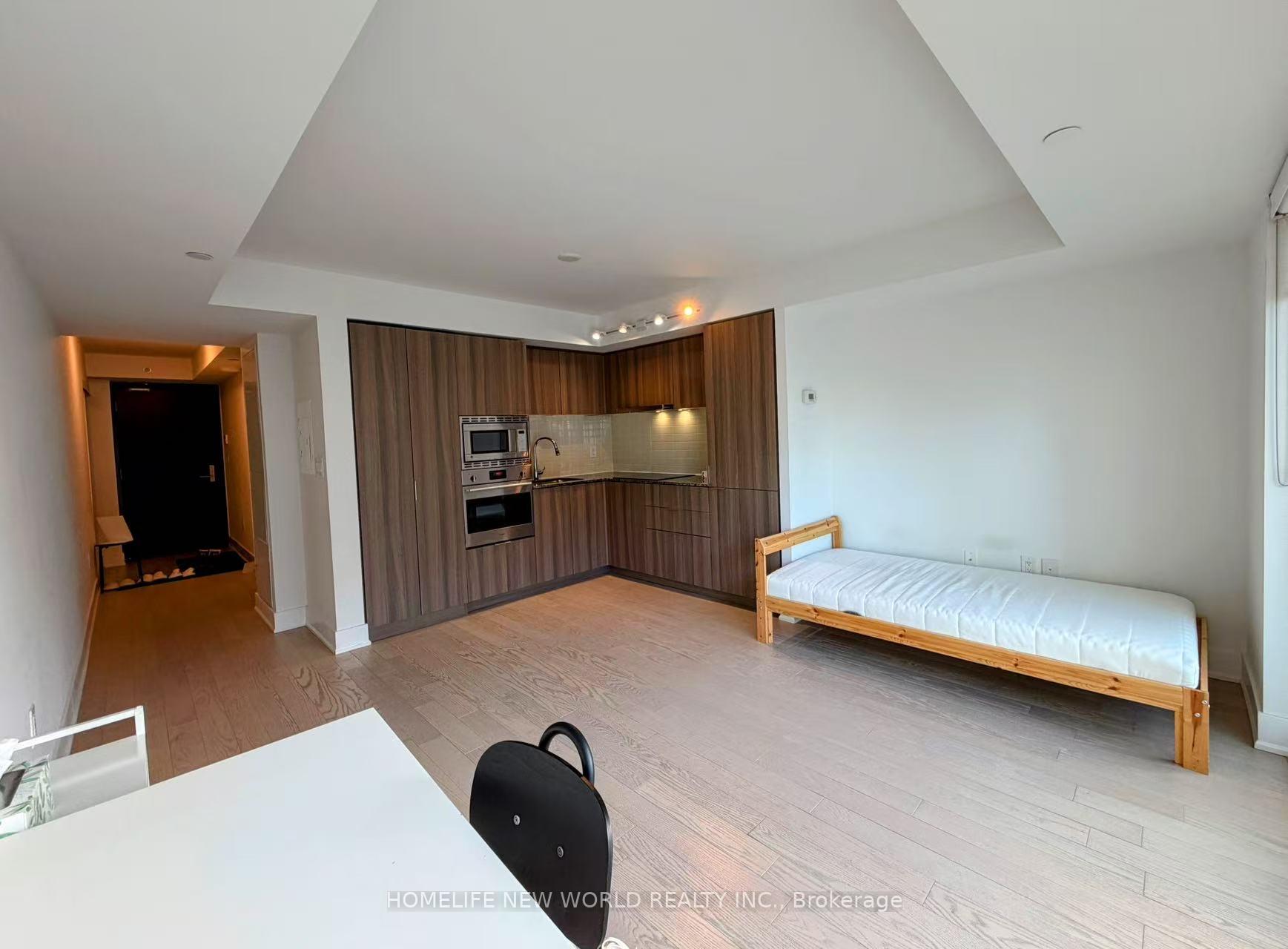 Photo 13 of Unit 2011, 955 Bay Street, Toronto, Bay Street Corridor — HOMEH