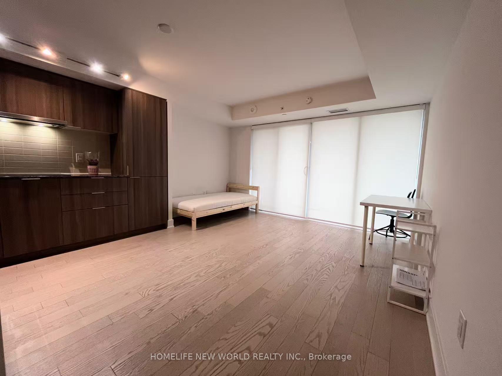 Photo 7 of Unit 2011, 955 Bay Street, Toronto, Bay Street Corridor — HOMEH