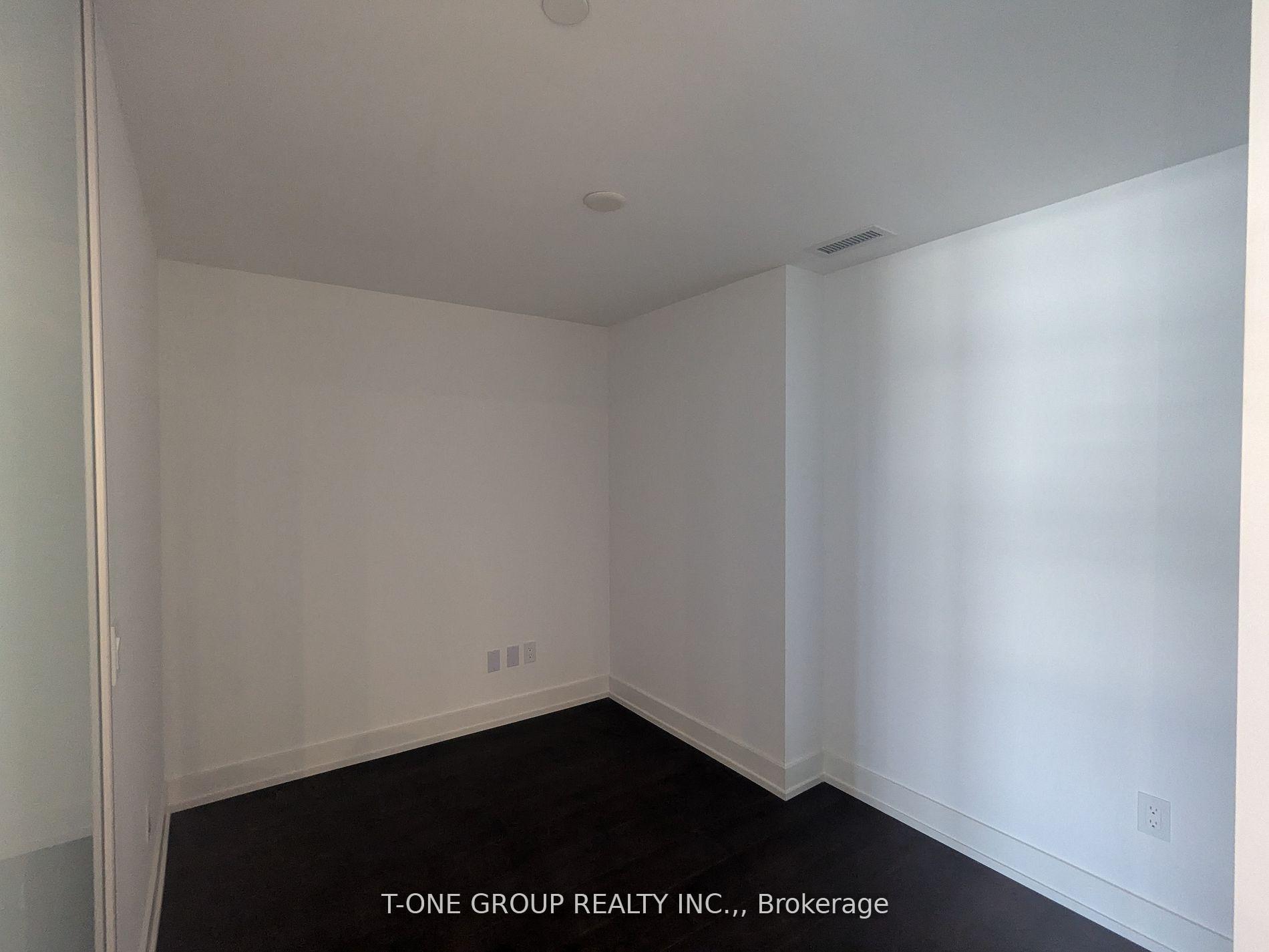 Photo 9 of Unit 906, 8 Cedarland Drive, Markham, Unionville — HOMEH