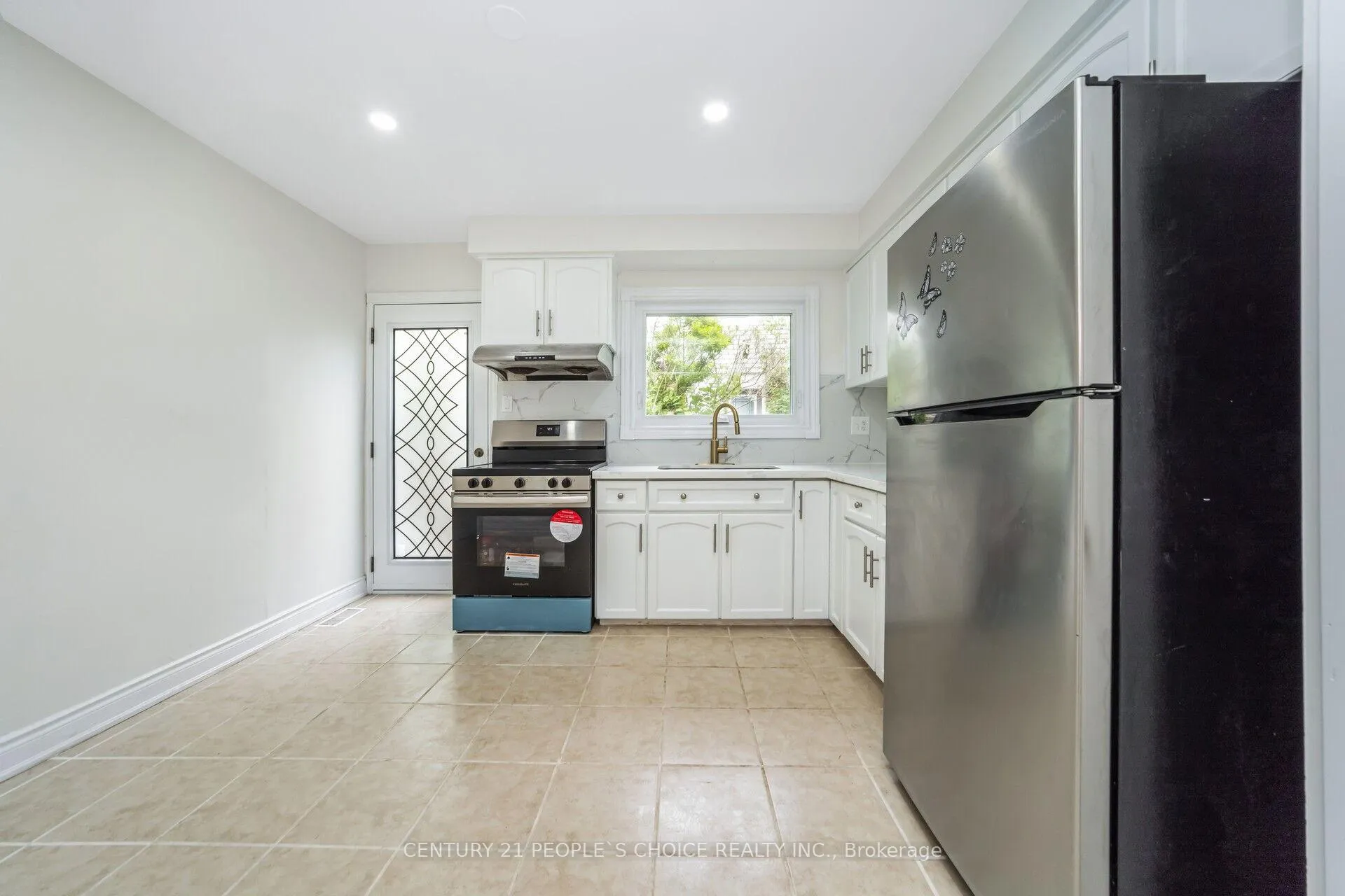 Photo 11 of 106 Queensdale Crescent, Guelph, Willow West/Sugarbush/West Acres — HOMEH