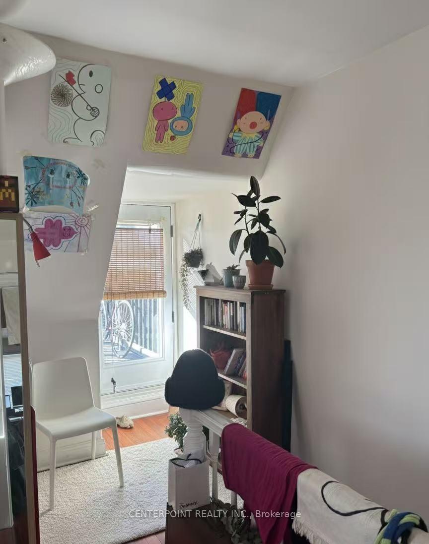 Photo 7 of Unit Third, 706 Ossington Avenue, Toronto, Palmerston-Little Italy — HOMEH