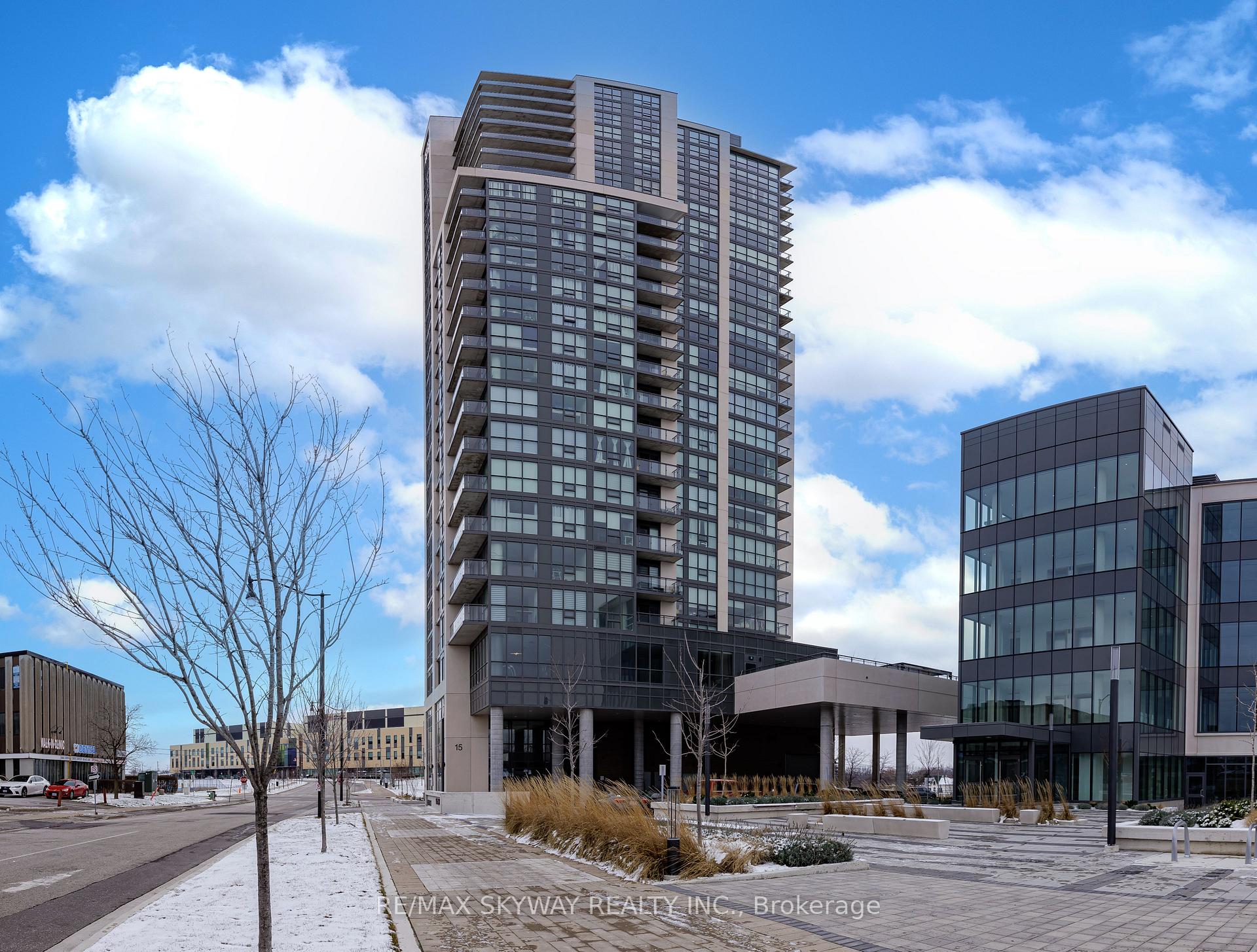 Front of Unit 1607, 15 Lynch Street