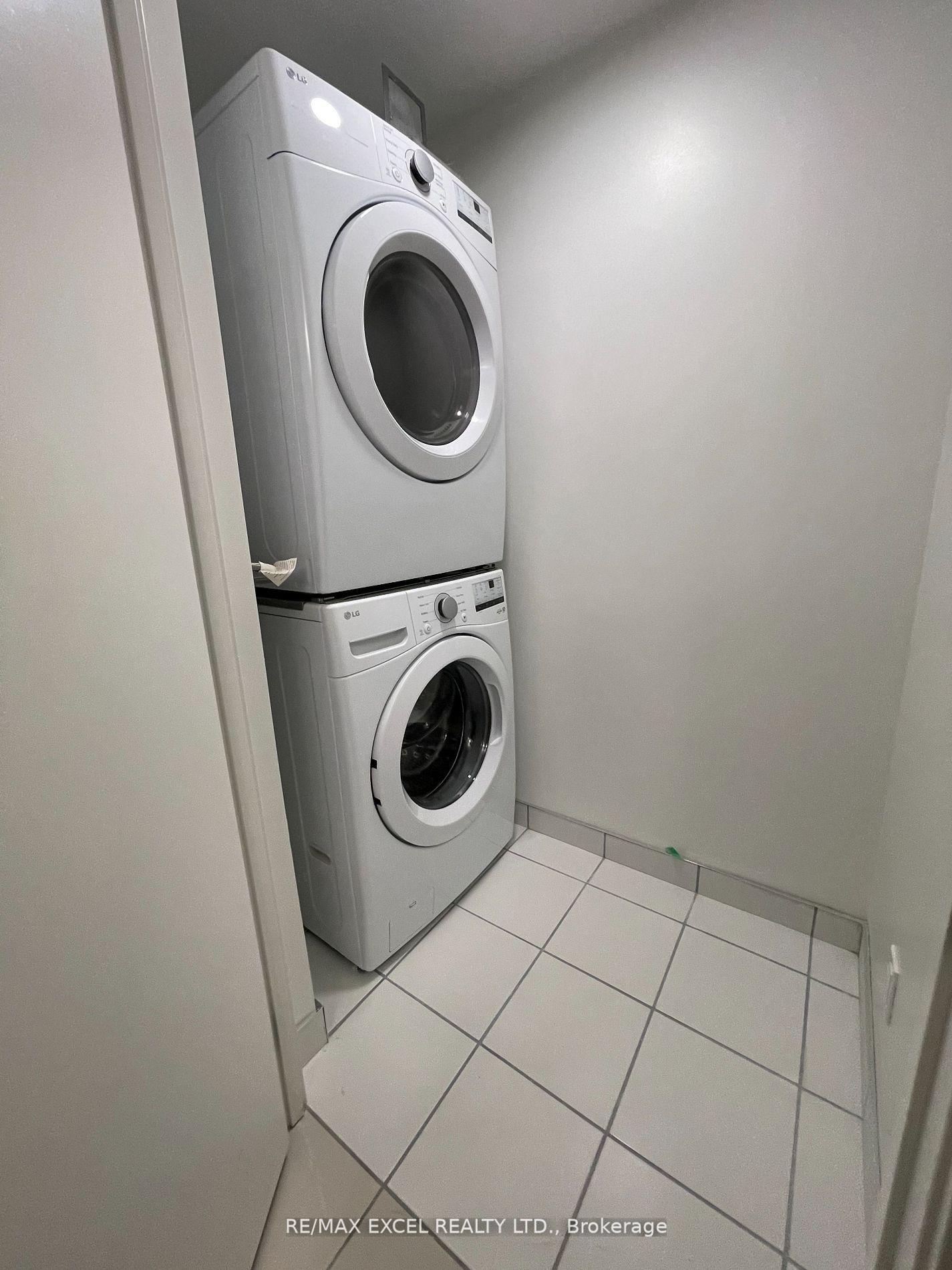Photo 6 of Unit 907, 292 Verdale Crossing, Markham, Unionville — HOMEH