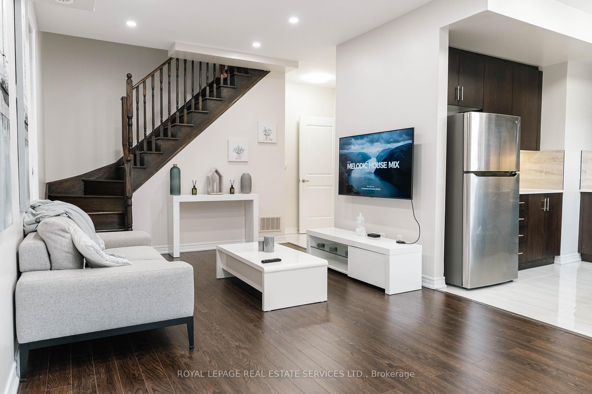 Photo 37 of Unit 13, 9621 Jane Street, Vaughan, Maple — HOMEH