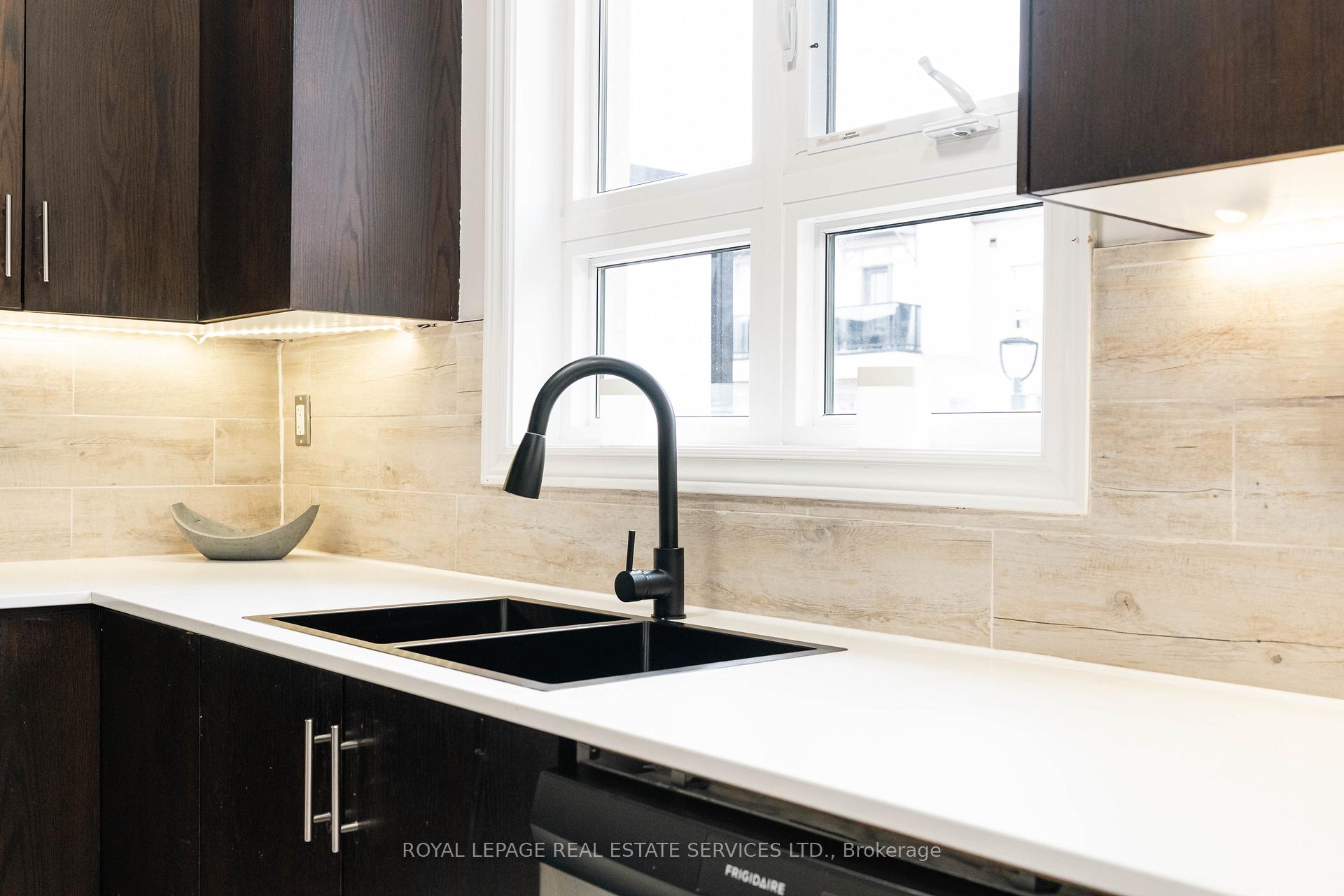 Photo 13 of Unit 13, 9621 Jane Street, Vaughan, Maple — HOMEH