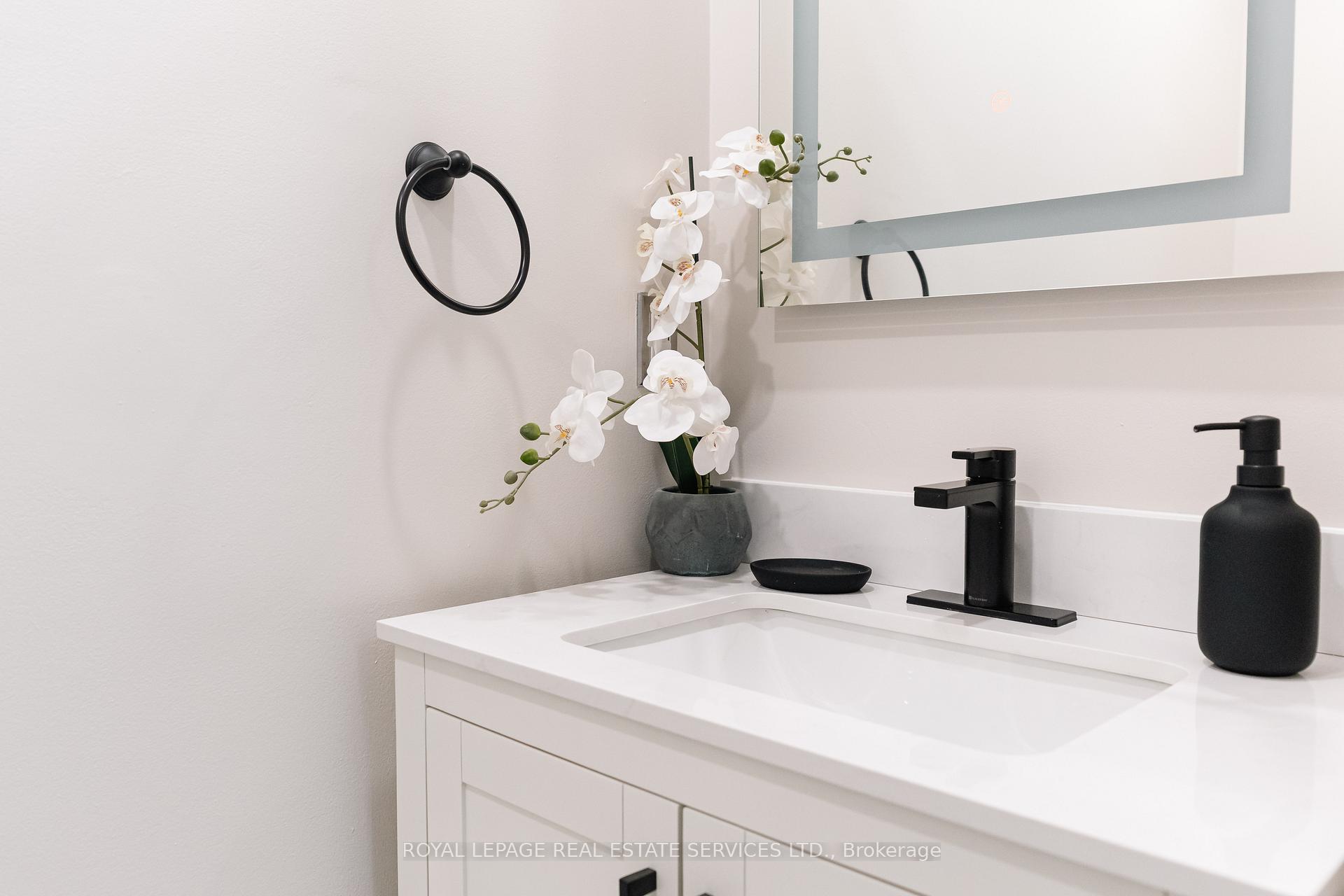 Photo 34 of Unit 13, 9621 Jane Street, Vaughan, Maple — HOMEH