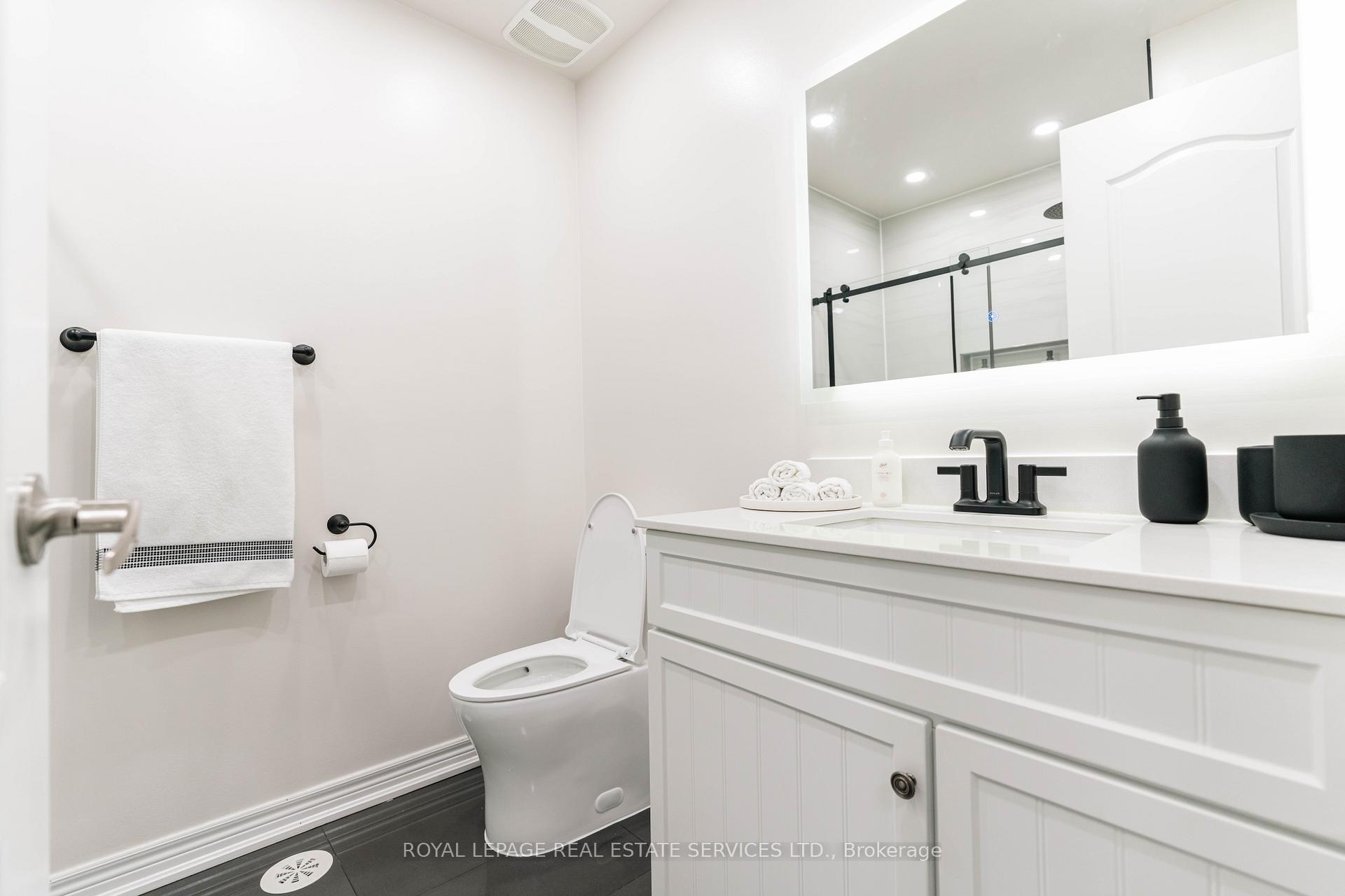 Photo 27 of Unit 13, 9621 Jane Street, Vaughan, Maple — HOMEH