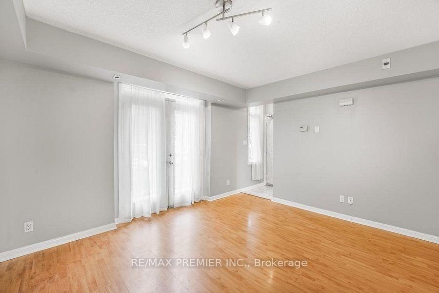 Photo 3 of Unit 708, 7 Sudbury Street, Toronto, Niagara — HOMEH