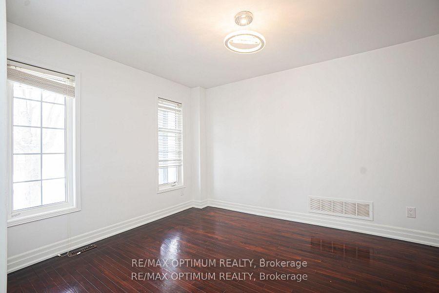 Photo 4 of 148 Williamson Drive, Brampton, Fletcher's Meadow — HOMEH