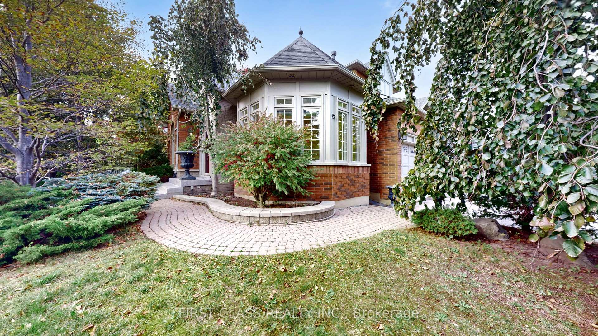 Photo 19 of 116 Kinloch Crescent, Vaughan, Maple — HOMEH