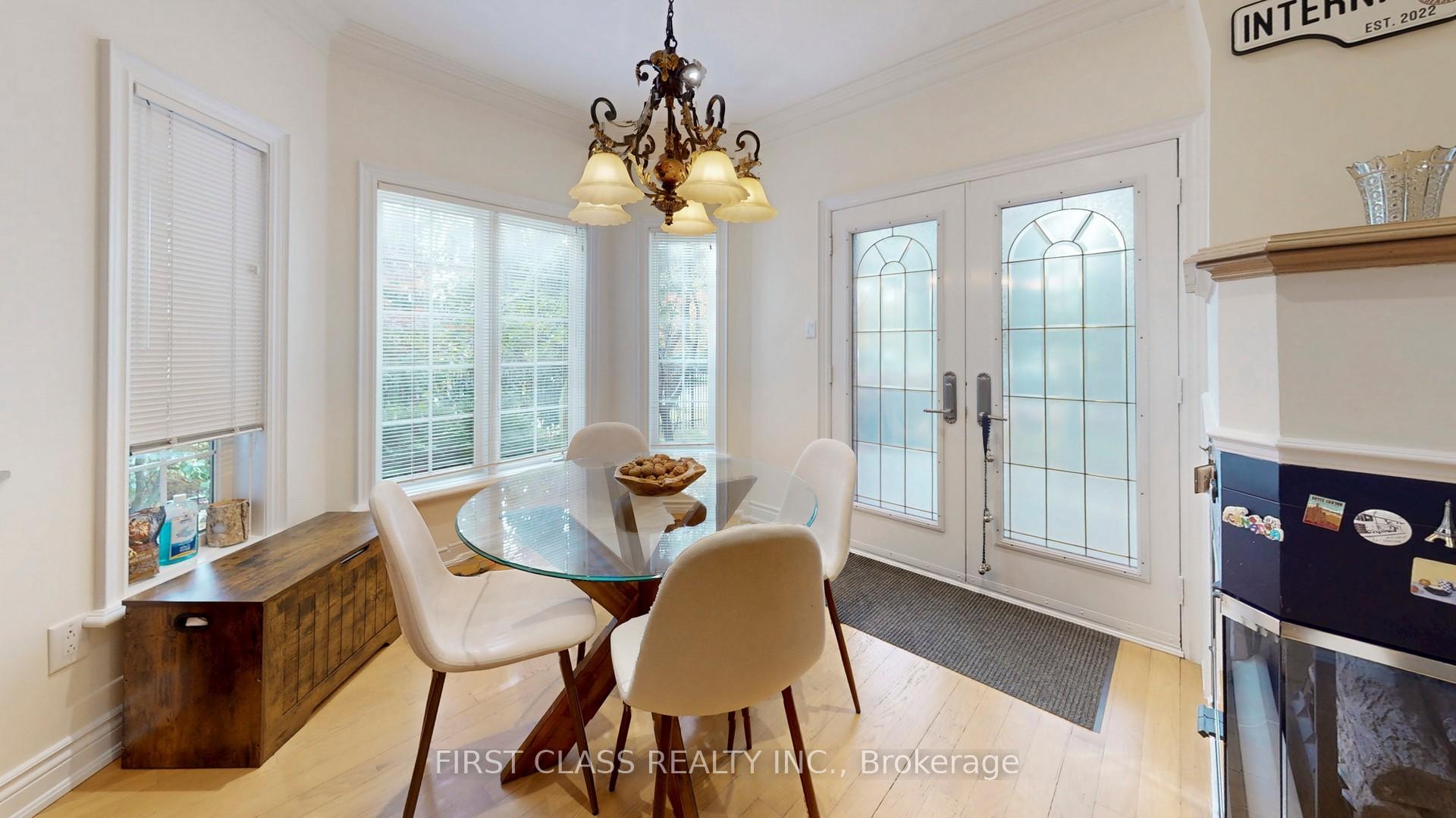 Photo 25 of 116 Kinloch Crescent, Vaughan, Maple — HOMEH