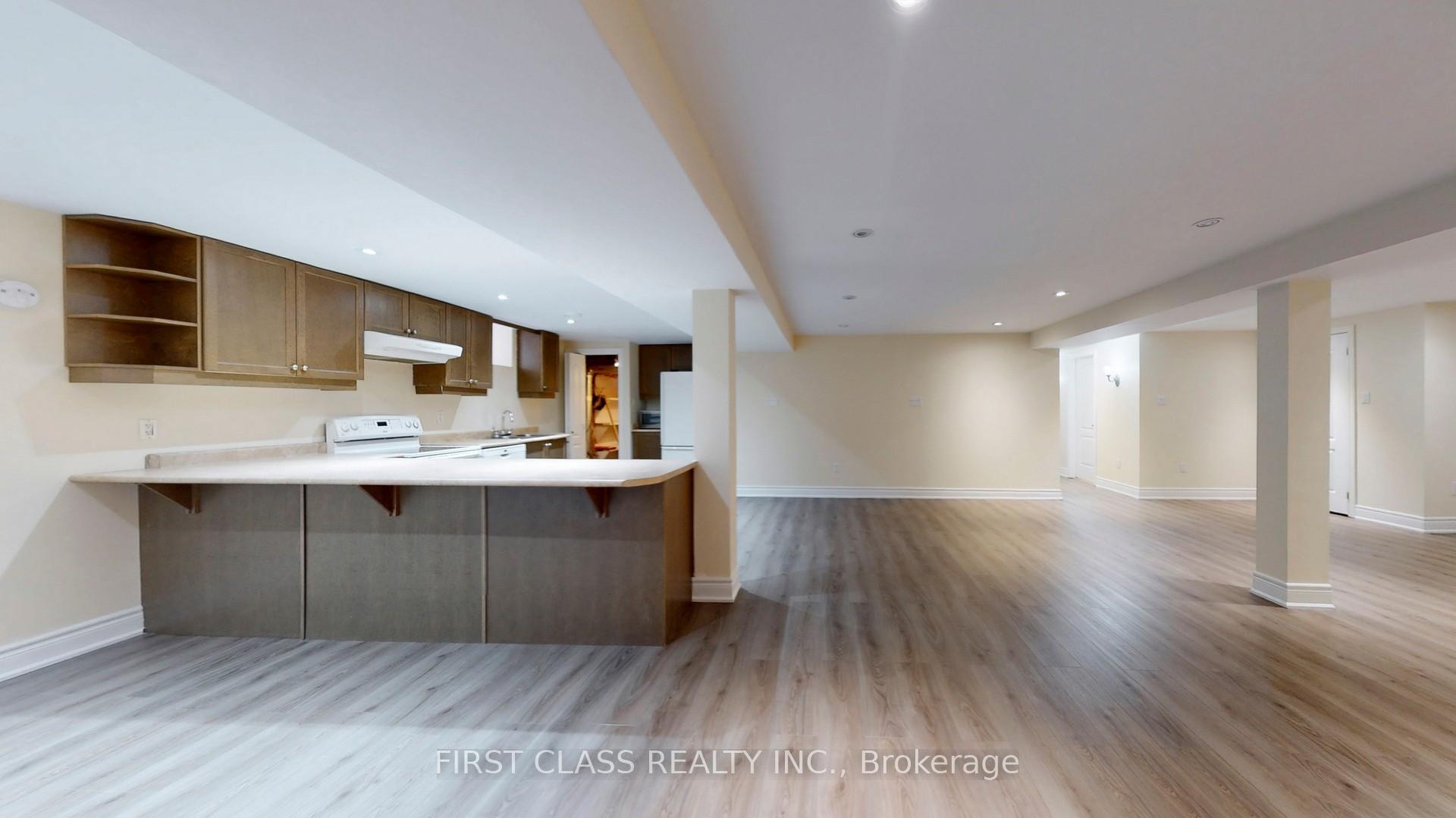 Photo 24 of 116 Kinloch Crescent, Vaughan, Maple — HOMEH