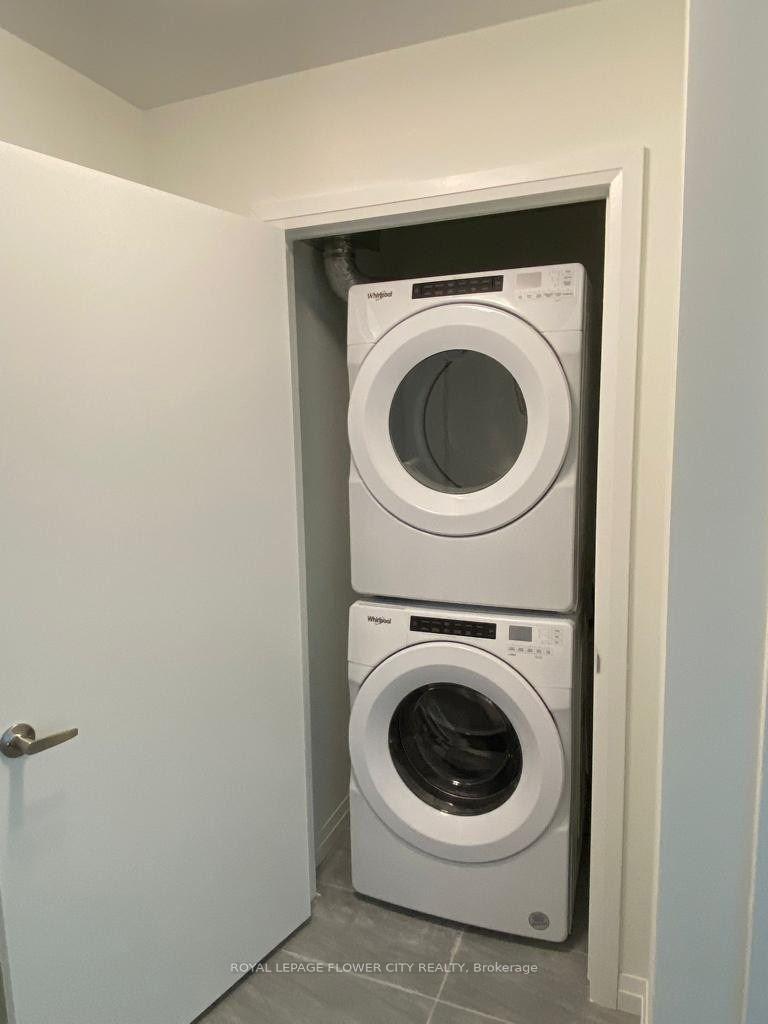 Photo 10 of Unit 402, 108 Garment Street, Kitchener, City Commercial Core — HOMEH